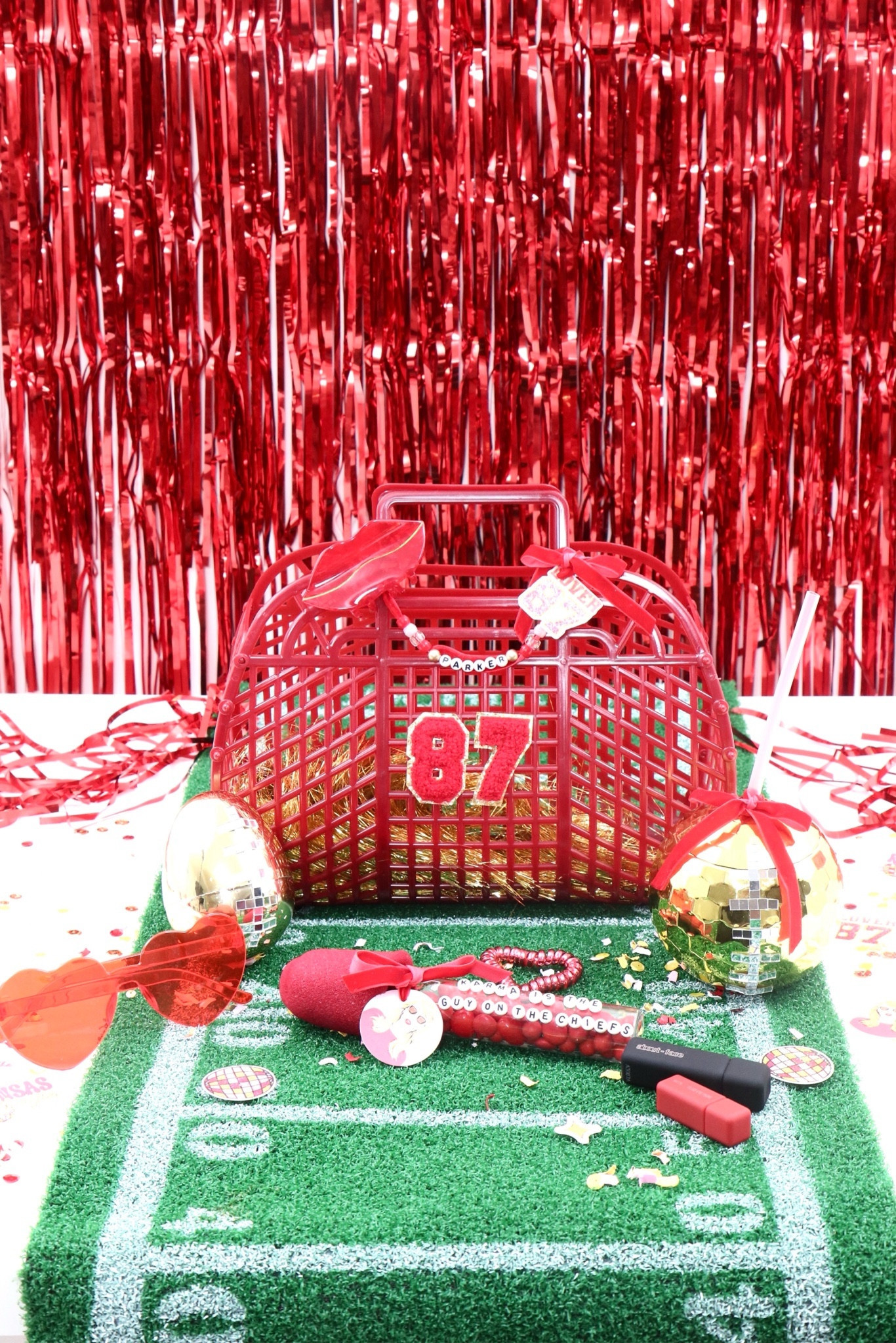 Taylor & Kelce Super Bowl LVIII “kit bags”!  Are you ready for it?!  Everything you need to support Taylor’s boyfriend in Swiftie style!  ❤️❤️❤️
Kit Bag Essentials: ❤️Disco football cups  ❤️Gold footballs filled with football chocolates!  ❤️Candy filled microphones for singing & cheering ❤️ Heart shades  ❤️ Black & red make-up paint sticks 
❤️ Lip hair clip & heart hair tie 
❤️ Fun football favors to share with the husbands! Jelly basket & confetti tag @festivefetti SHARE with your fellow Swifties!
❤️
❤️
❤️ #valentinesday #galentinesday #taylorswiftvalentines #valentinesgifts #valentinesdaygiftideas #swifties#valentinesgiftideas #valentinegiftbasket #giftbasketideas #valentinesgift #taylorswiftparty #taylorswiftgiftideas #superbowlparty #Super Bowl #footballparty

#LTKGiftGuide #LTKSeasonal #LTKparties