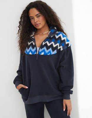 Aerie Hometown Holiday Quarter Zip Sweatshirt | American Eagle Outfitters (US & CA)