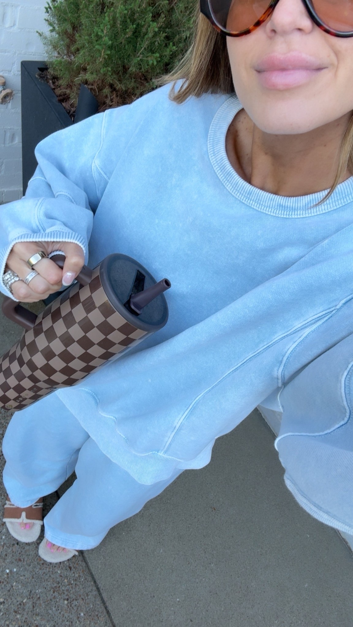 Size small sweatshirt 
Code “Hollie” for 10% off hydrojug 

#LTKxAerie #LTKmomlife