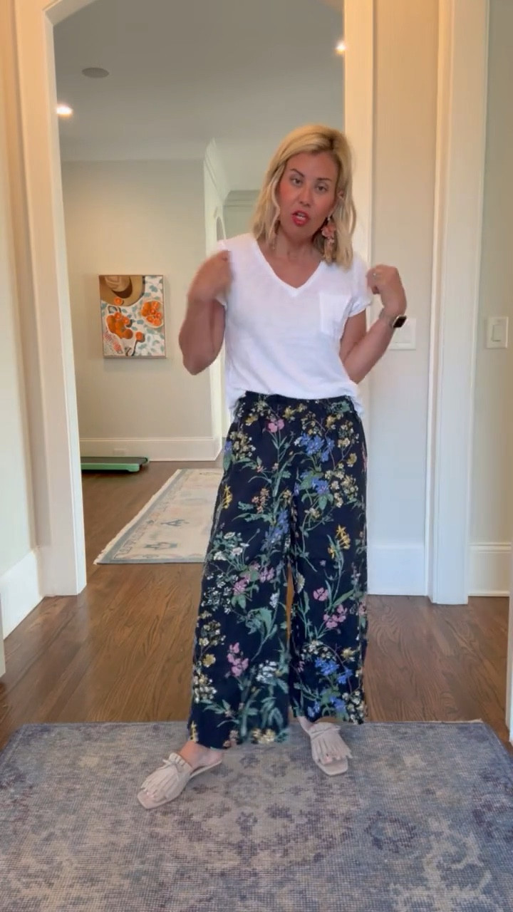 The perfect flowy linen material that you will mix and match all spring & summer. These are a yes!! 
Sweater, tee & pant - xs 
Shoe - 38

#LTKOver40 #LTKmomlife #LTKdayinmylife