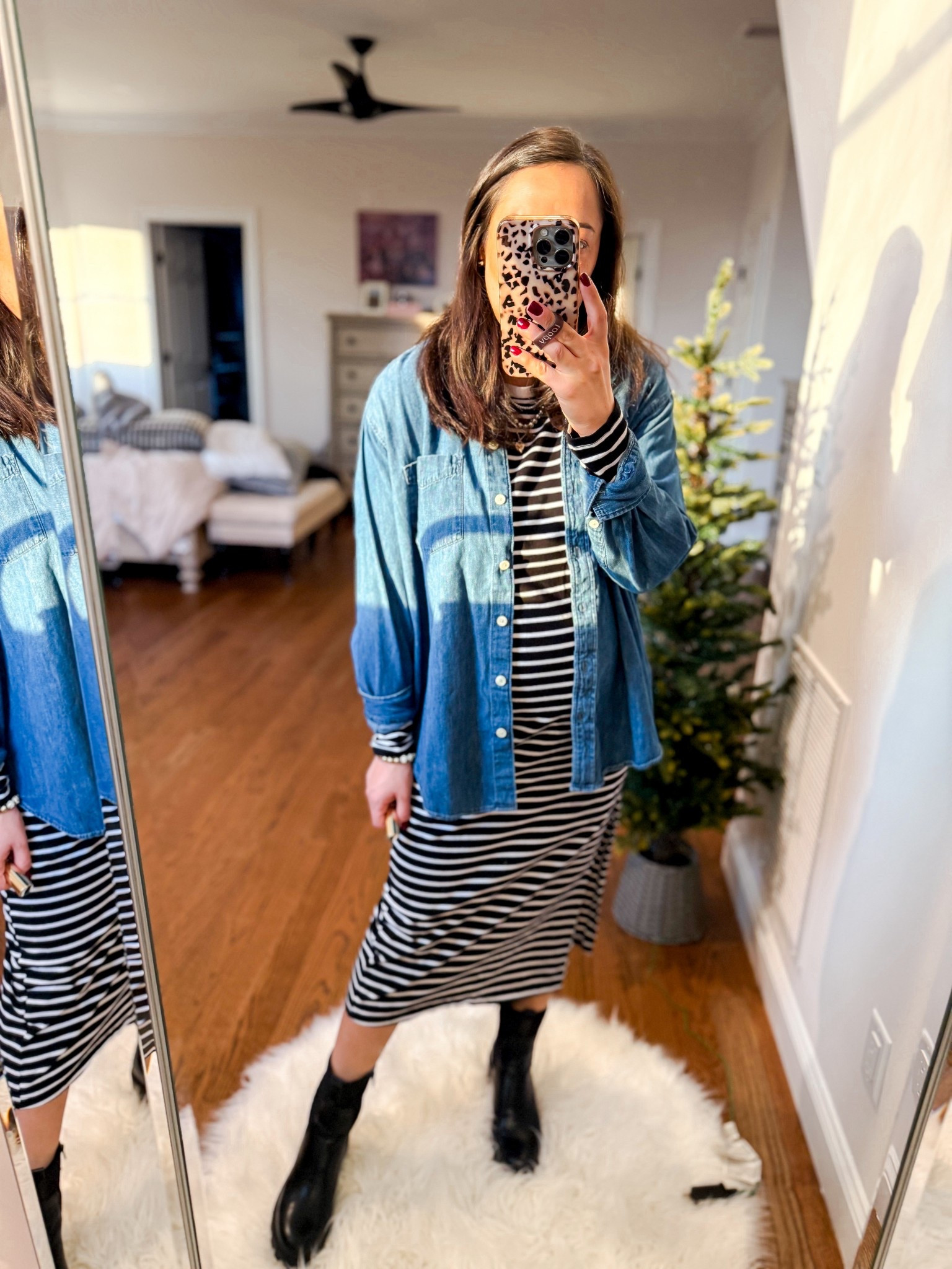 What I wore to work today
Dress: medium
Denim shirt: small
Boots: old from targe
Milano lip plump: soft rose

#LTKWorkwear #LTKFindsUnder50 #LTKBump