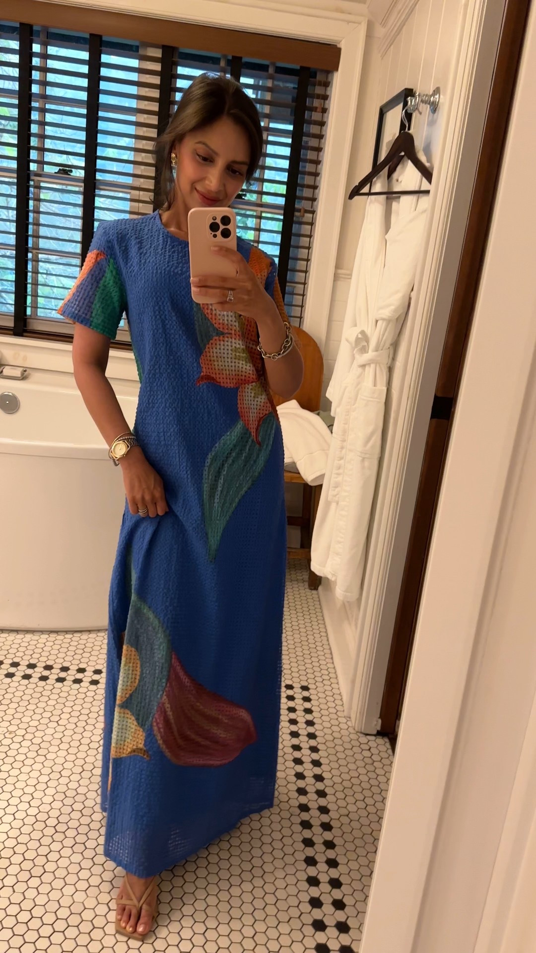 How beautiful is this dress for summer?! So elegant and pretty 💙


#LTKParties #LTKSeasonal #LTKStyleTip