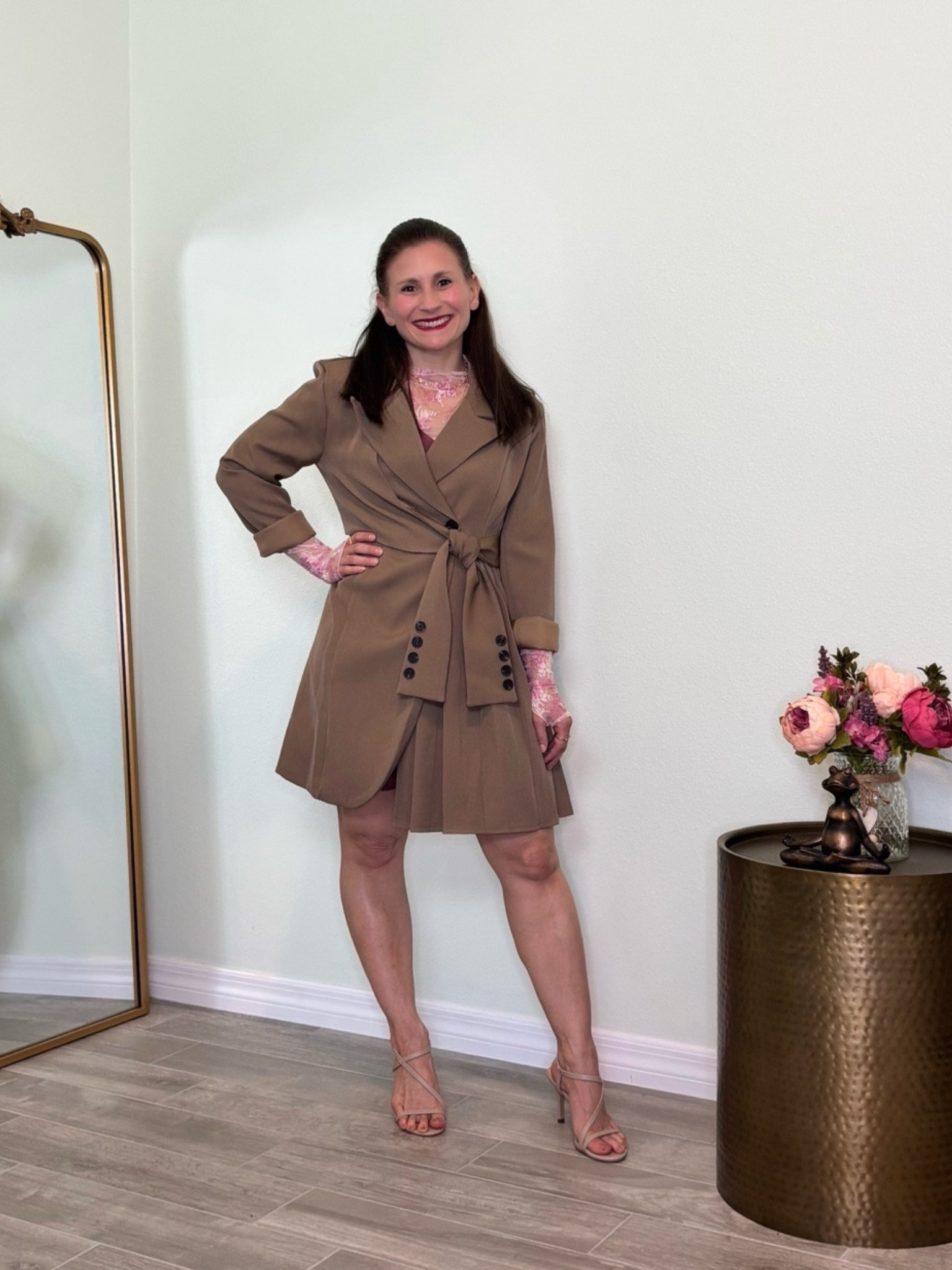 Petite friendly blazer dress, perfect for layering during spring transition styling; date night outfit! ￼

#LTKWorkwear #LTKPetite #LTKootd