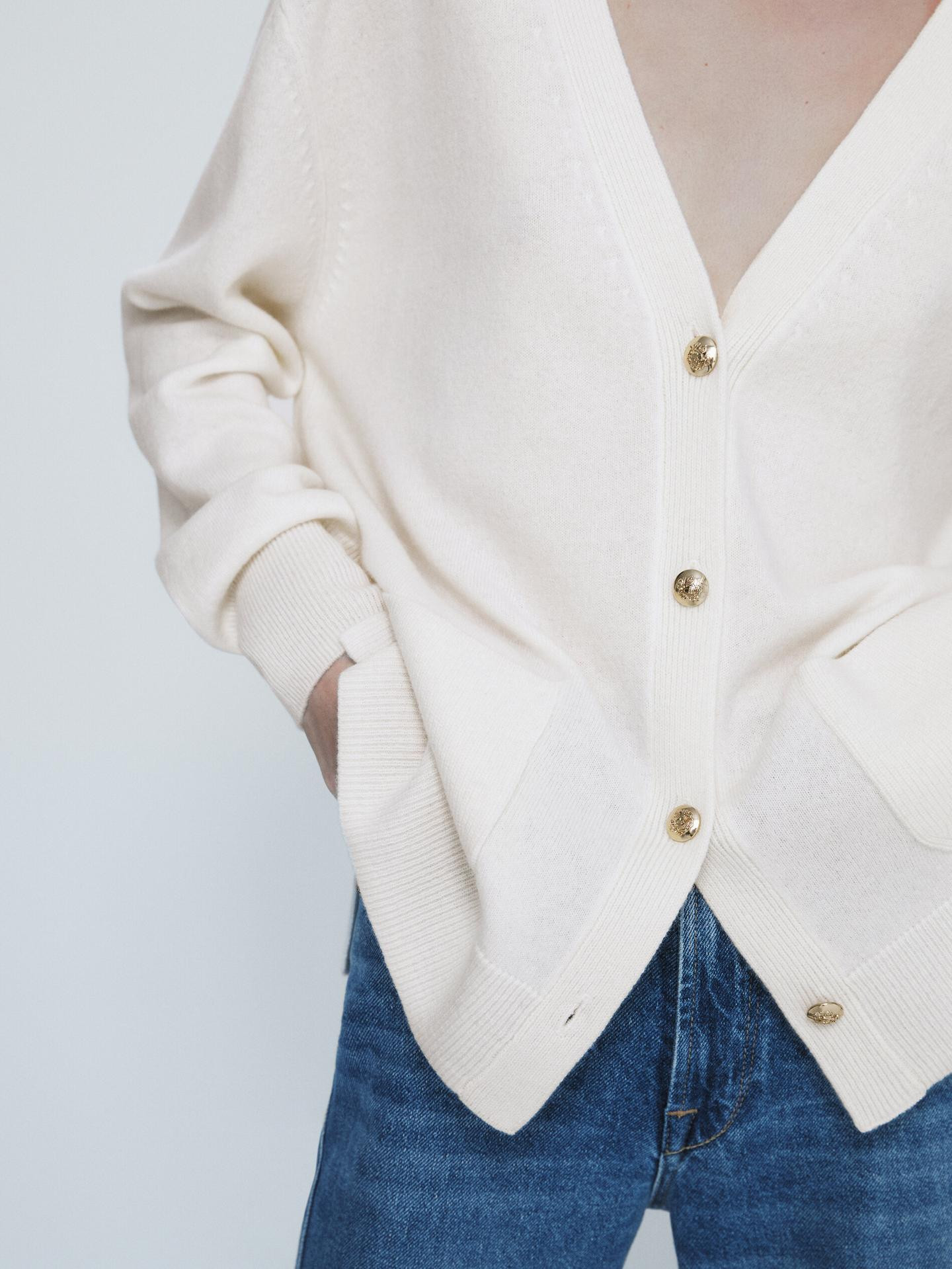 Wool and cashmere blend cardigan with buttons | Massimo Dutti US