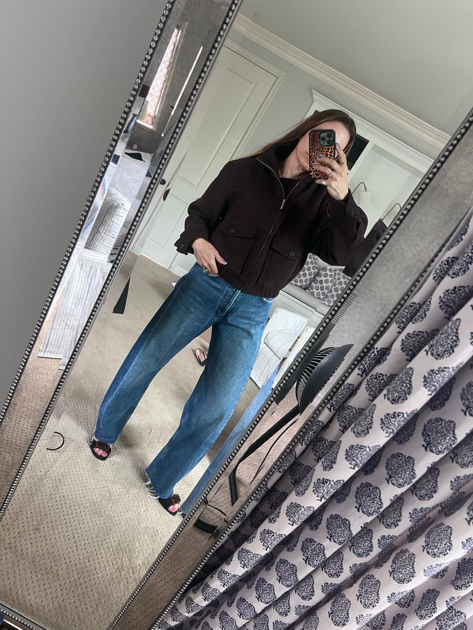 Really just want to wear a jacket 

Comment “SHOP” if AI isn’t thinking everything including the weather where you are and you are able and want to wear a jacket in late September 

Tweed jacket, quiet, luxury, cool girl style, New York Fashion Week, aritzia

#LTKNYFW #LTKWorkwear #LTKOver40