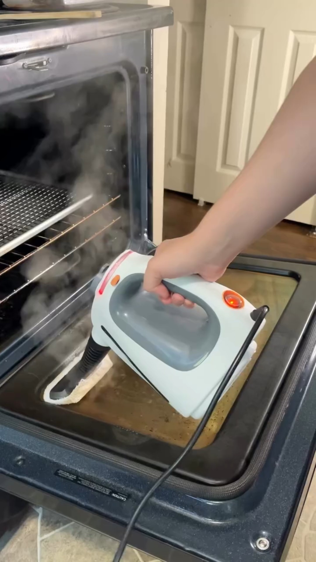 ESTO ES UN GAME CHANGER! 🤯
 Limpia tu casa en 1/2 del tiempo ⏱️
 Sin químicos 🚫

 GAME CHANGER for cleaning! 🤯
 Clean your home in half the time ⏱️
 No chemicals 🚫

#LimpiezaRápida ⚡️ #VaporMagico ✨ #CasaBrillante 💫 
#CleaningHacks #FastCleaning #nochemicals 
#LimpiezaRápida ⚡️ #VaporMagico ✨ #CasaBrillante 💫 
#CleaningTips #HomeCleaning #EcoFriendly #estadosunidosdaamérica #estadosunidos #usa #unitedstatesofamerica #USA #UnitedStates #America #Home #House #Cleaning #Tips #Hacks #LifeHacks #HouseholdTips #HomeHacks #Inspo 
#HomeSweetHome 
#HouseGoals 
#HomeDecor 
#HomeInspo