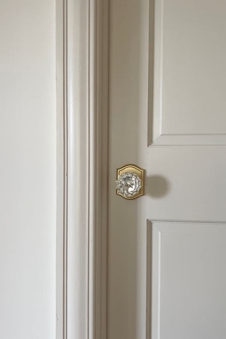 Crystal doorknob, Amazon finds, door hardware

#LTKhome #LTKsalealert #LTKstyletip