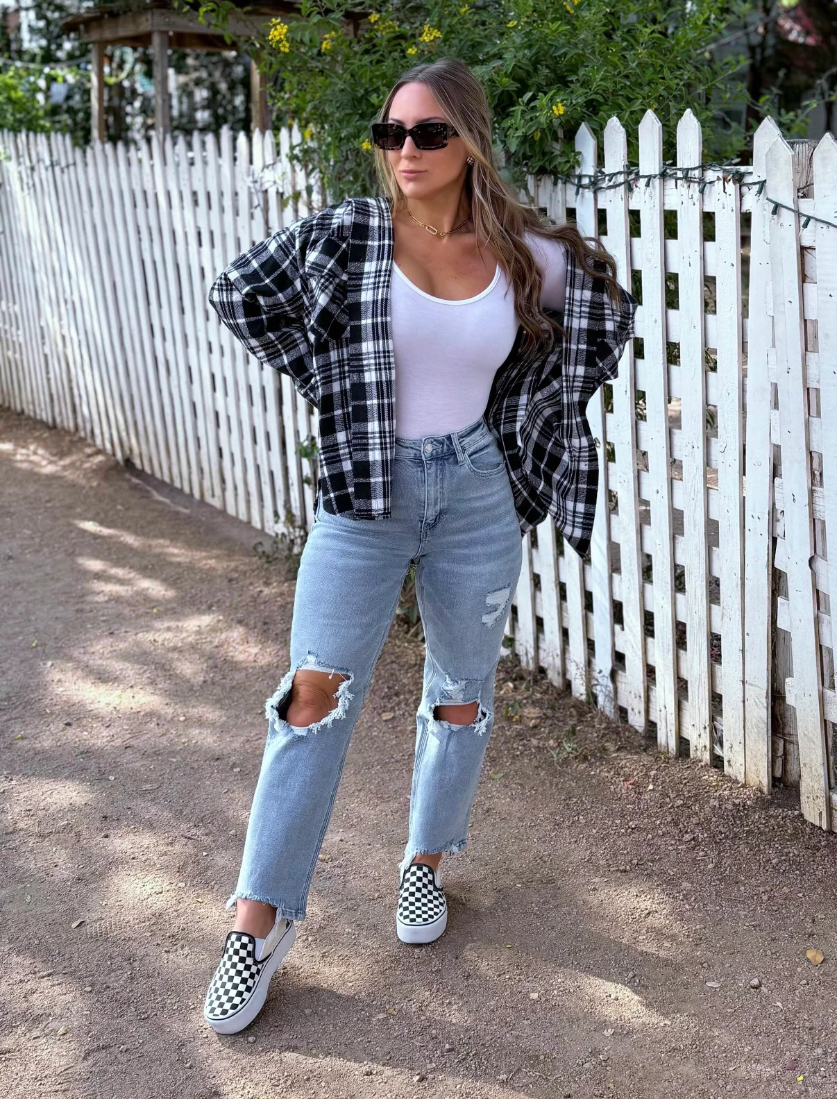 Celebration 90's Super High Rise Distressed Dad Jeans | Willow Boutique