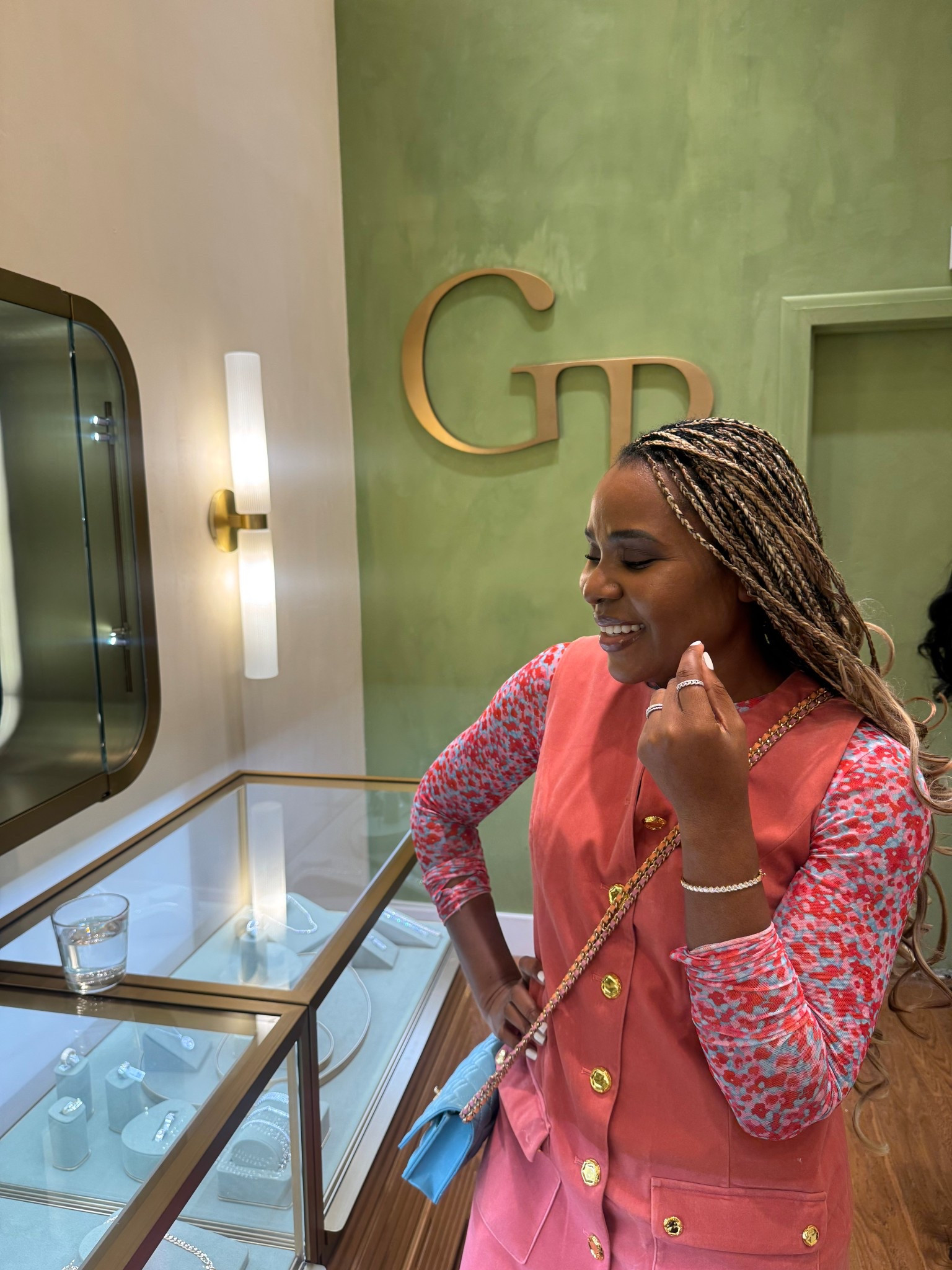 Earlier tonite, pink moment💕


#LTKSaleAlert #LTKCyberWeek #LTKFindsUnder100