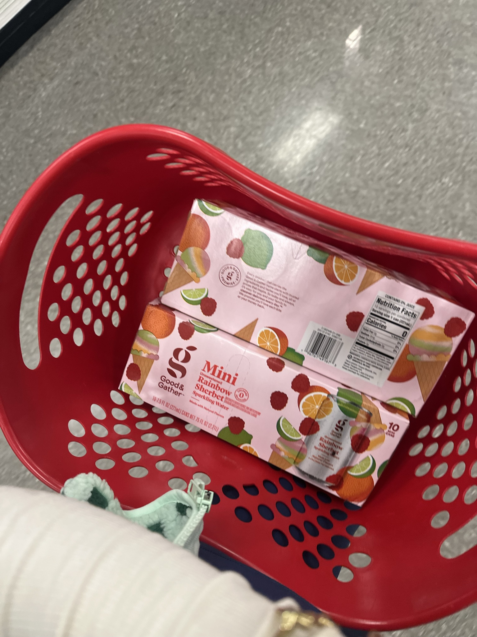 The best sparkling water EVER

#LTKfoodie #LTKFindsUnder50 #LTKHome