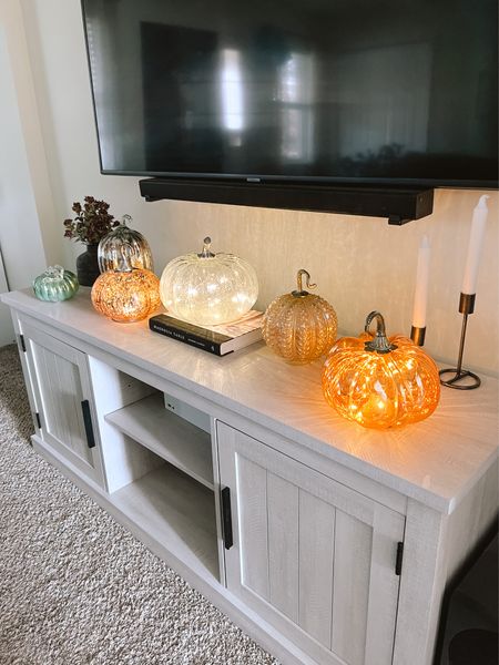 Loving these little pumpkins in my living room for fall. $12-$16 from home goods!

Fall decor, pumpkin decor, fall living room decor, fall home decor, glass pumpkins

#LTKSeasonal #LTKunder50 #LTKunder100 #LTKFind #LTKstyletip #LTKsalealert #LTKhome