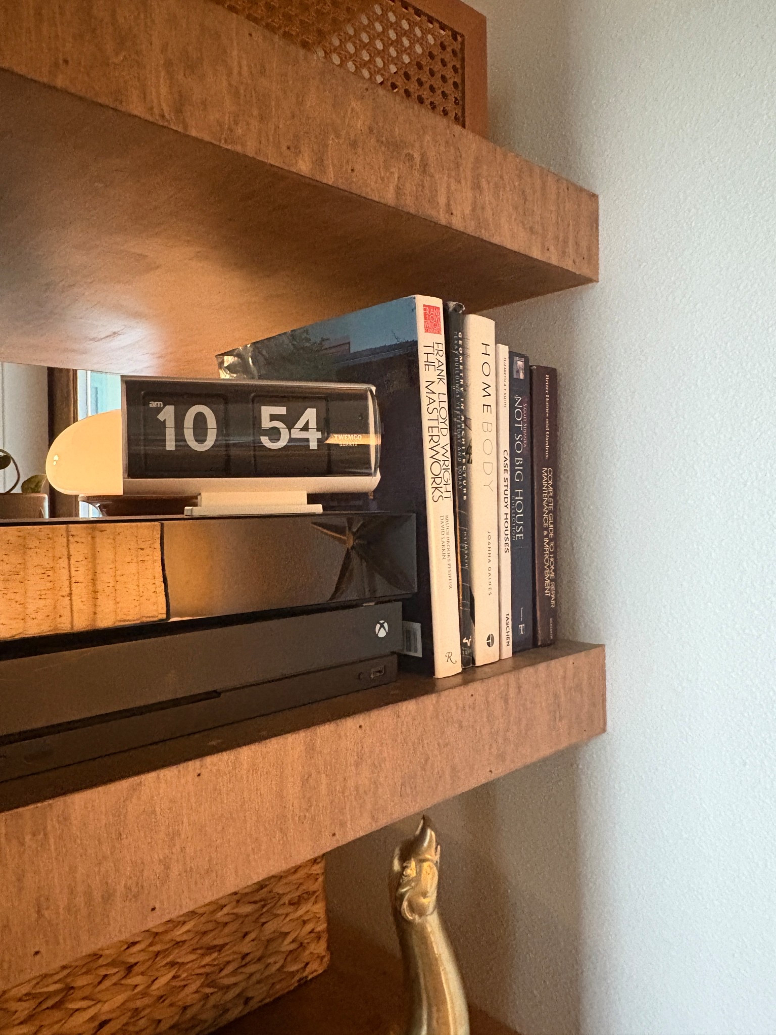 The kids haven’t asked me what time it is in days. This clock is a true hero… functional, retro, and looks cool sitting on top of a pile of video game consoles. 

Clock is linked to below, along with a few more @schoolhouse finds I love.

#schoolhousepartner #ad #schoolhousespringstyle #retroclock #modernvintage #mcm #clock

#LTKHome #LTKStyleTip