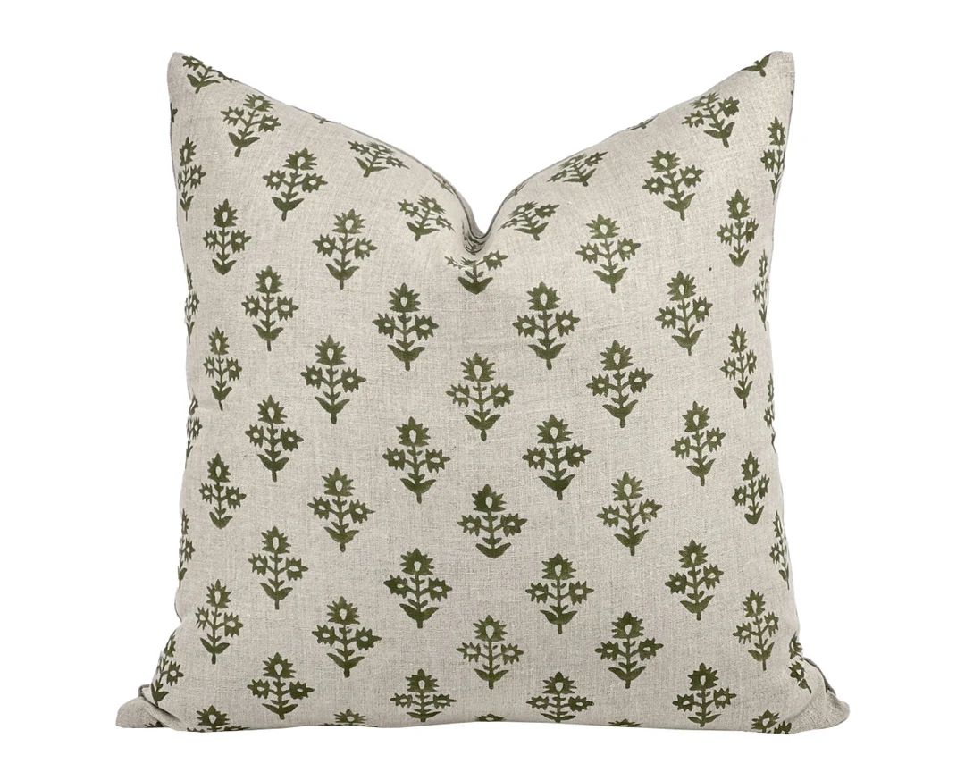 HADLEY | Designer Hunter Green Floral Linen Pillow Cover, Block Print Pillow, Floral Leaf Pillow,... | Etsy (CAD)
