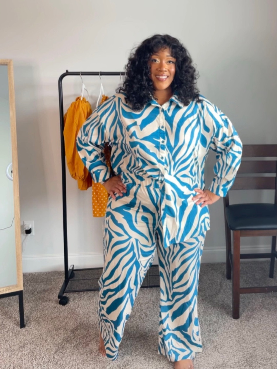 The emery set is a must have!

#LTKFind #LTKunder50 #LTKcurves