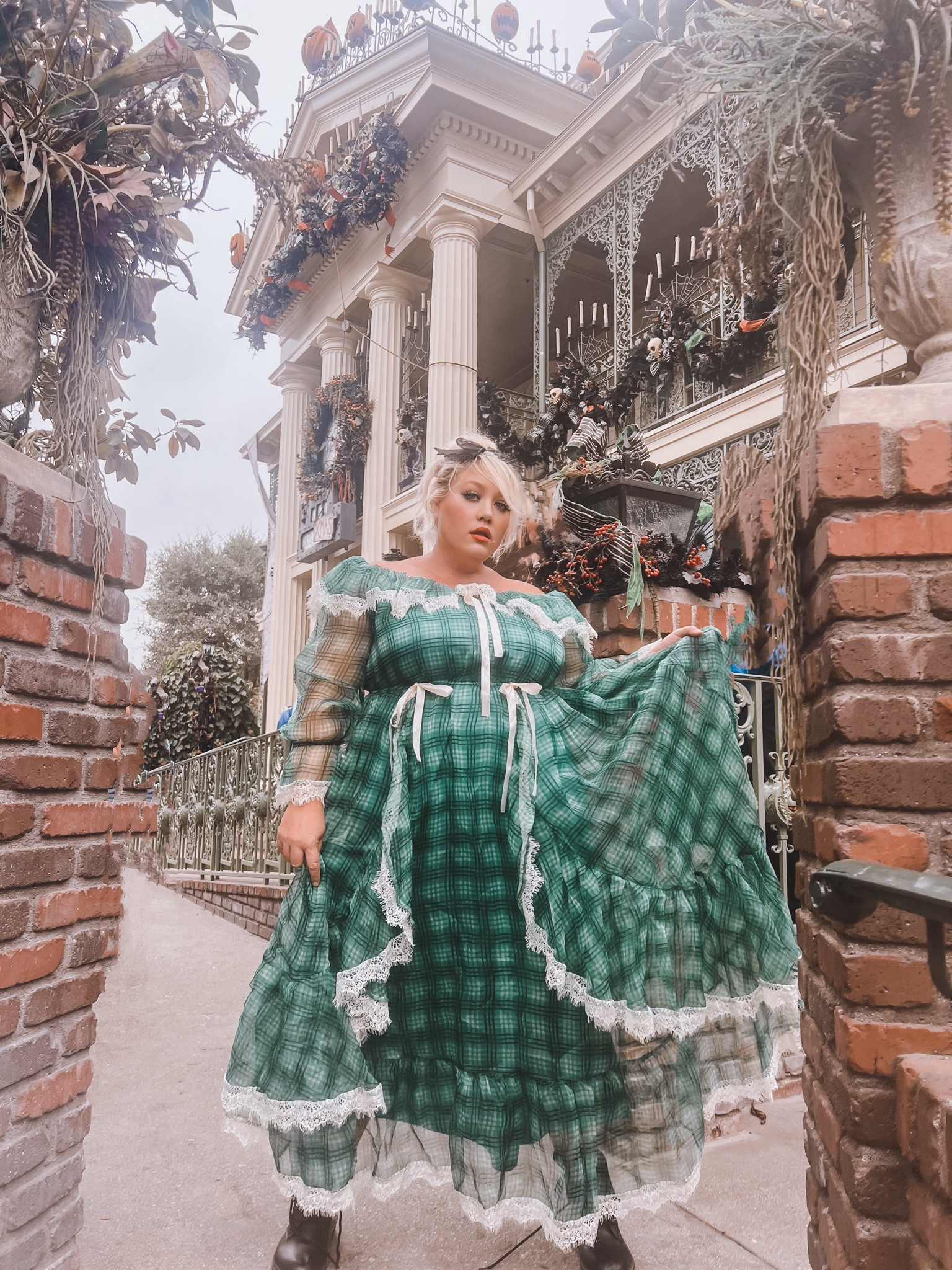 beautiful plaid dress with lace trim

#LTKHoliday #LTKPlusSize #LTKMidsize