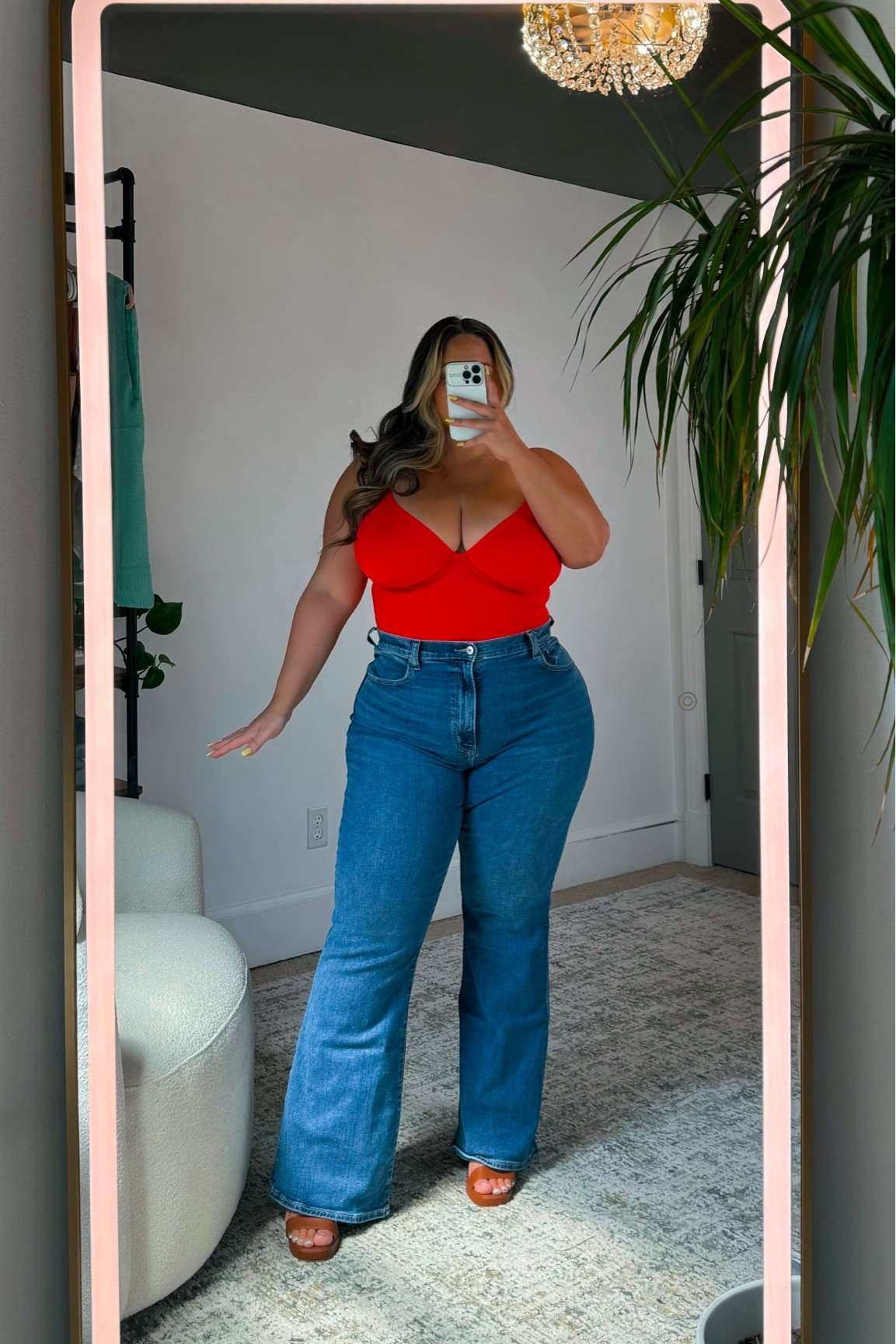 These are the stretchy pair of Abercrombie jeans that I own! A very comfy “all month long” flare! 

They are a bit long on me, so go for a short if you don’t want to pull out the heels! 

Shown in size 33! 

5’2” / 235 lbs / size 14-16 / 38j 

Bodysuit has built in Shapewear, wearing an XXL. 

#jeans #flares #curvelove #stretchyjeans #nondistressed #jeansforcurves #curvyjeans #size14 #size16 #shapewear #earlyfalloutfits #red 

#LTKSaleAlert #LTKMidsize #LTKFallSale