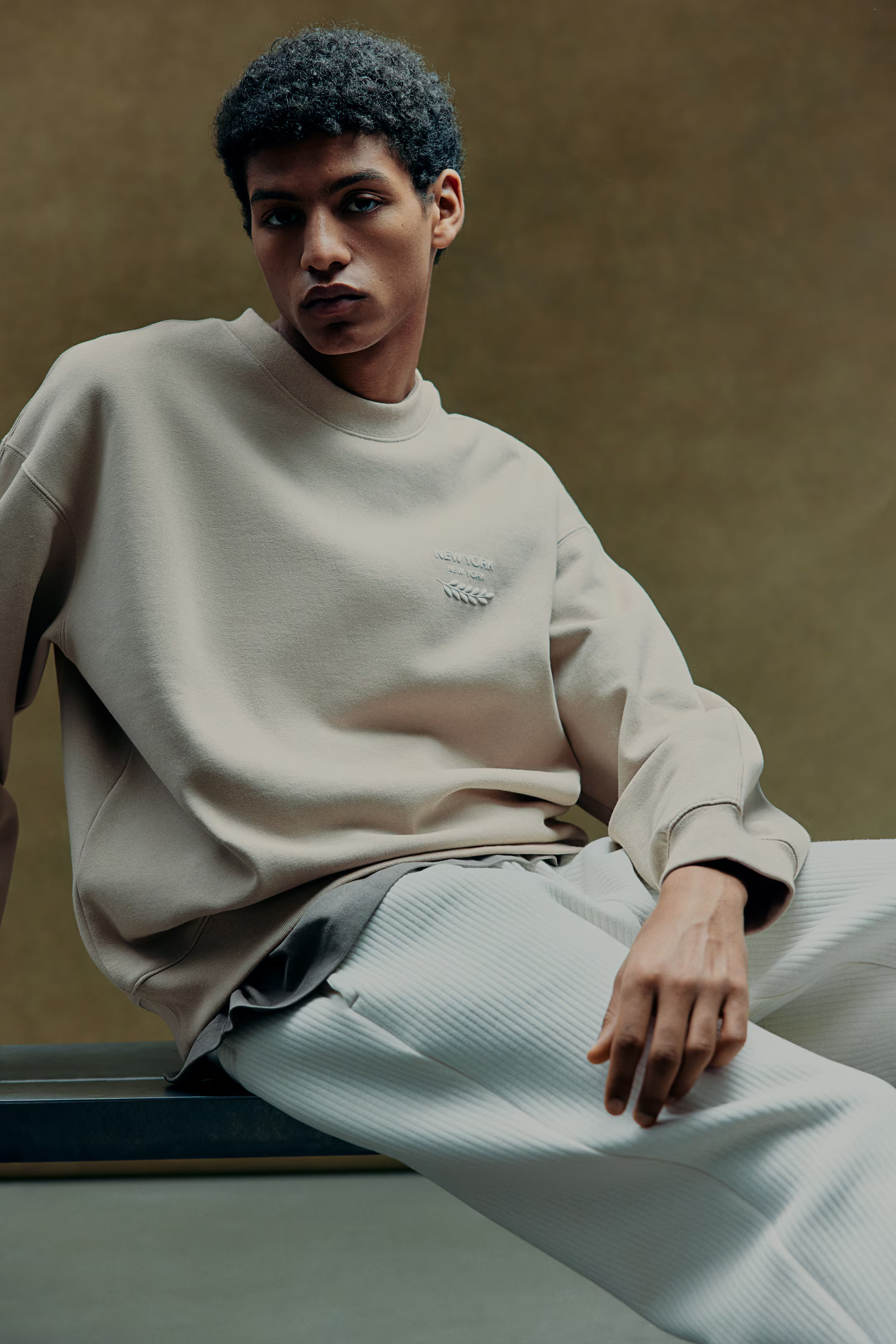 Loose Fit Printed Sweatshirt - Light beige/New York - Men | H&M US | H&M (US + CA)