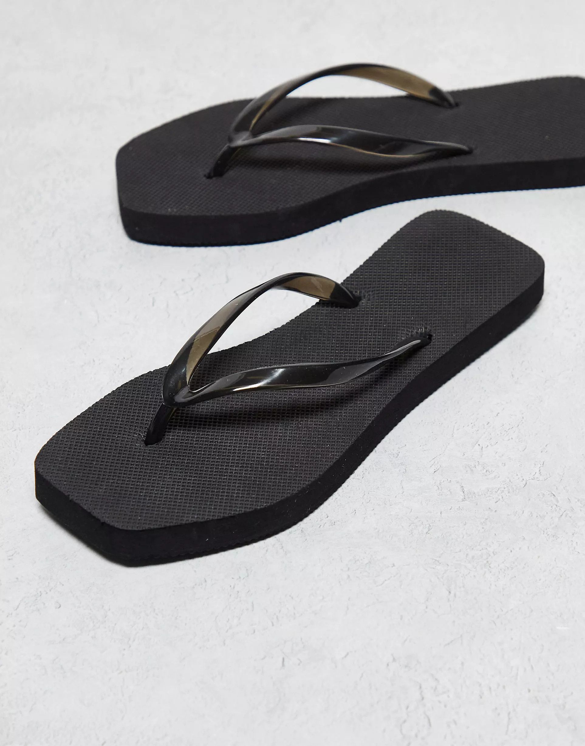 Truffle Collection 2 pack square toe flip flops in black and white | ASOS (Global)