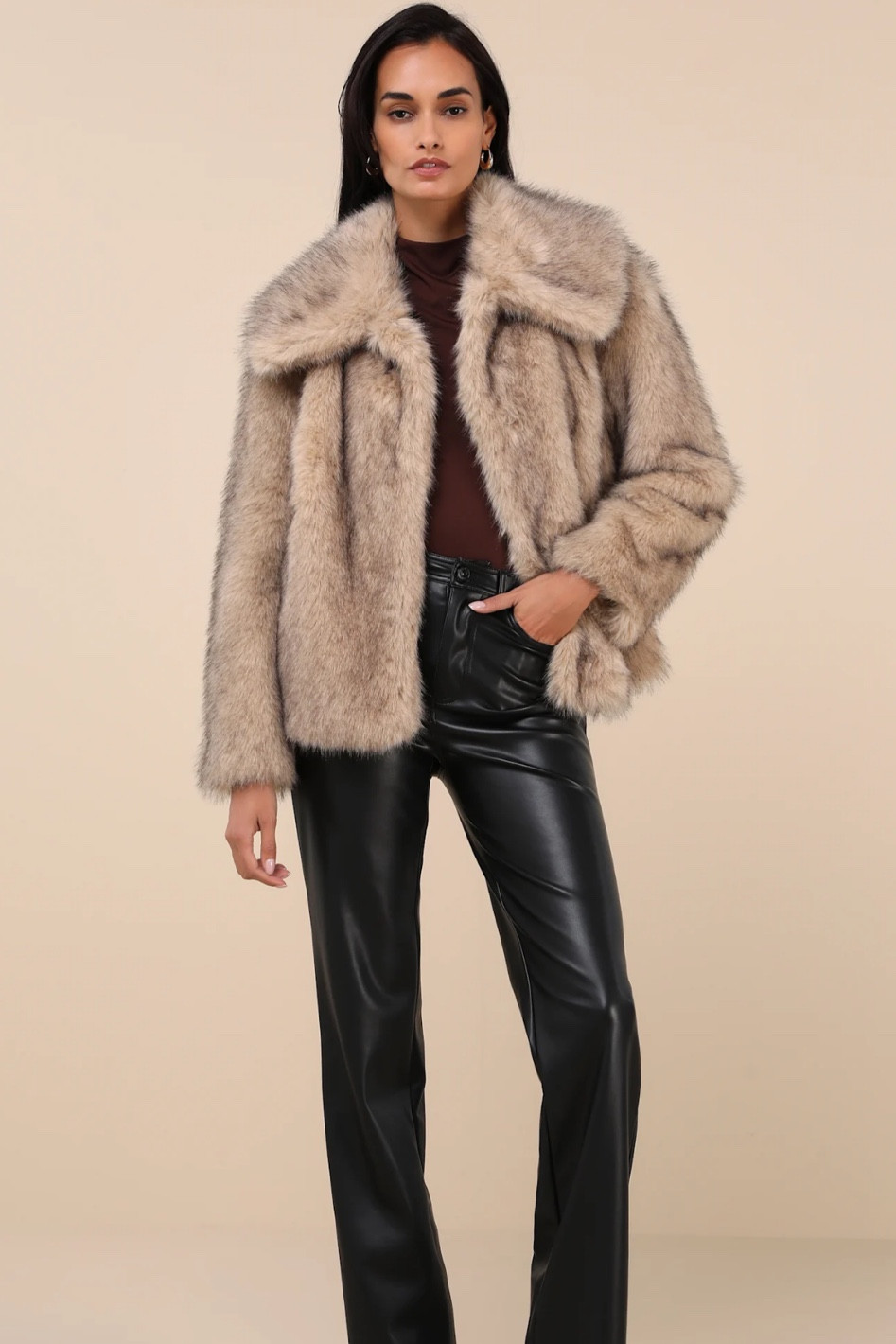 Fox Beige Faux Fur Collared Coat

#LTKSaleAlert #LTKStyleTip #LTKSeasonal