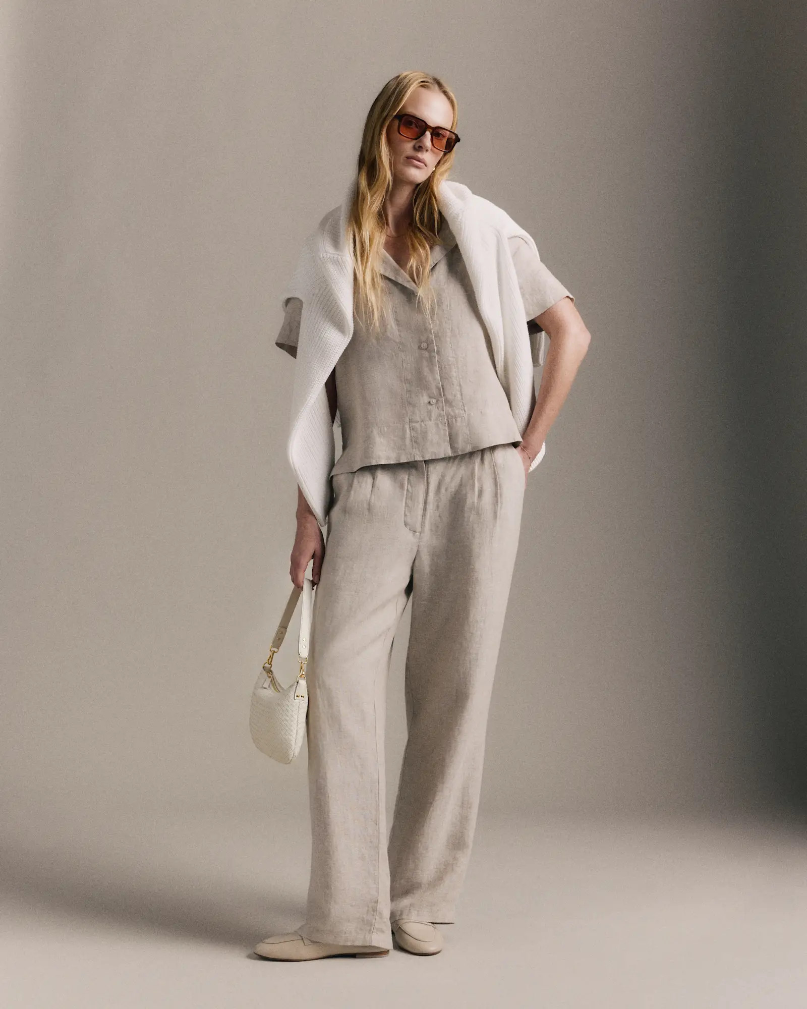 100% European Linen Pleated Trouser | Quince