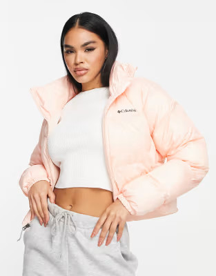 Columbia Puffect cropped puffer jacket in peach - Exclusive to ASOS | ASOS (Global)