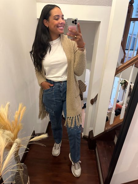 Go to fall outfit: jeans, white T shirt and cozy cardigan with some cute neutral sneakers 

#LTKsalealert #LTKxMadewell #LTKstyletip