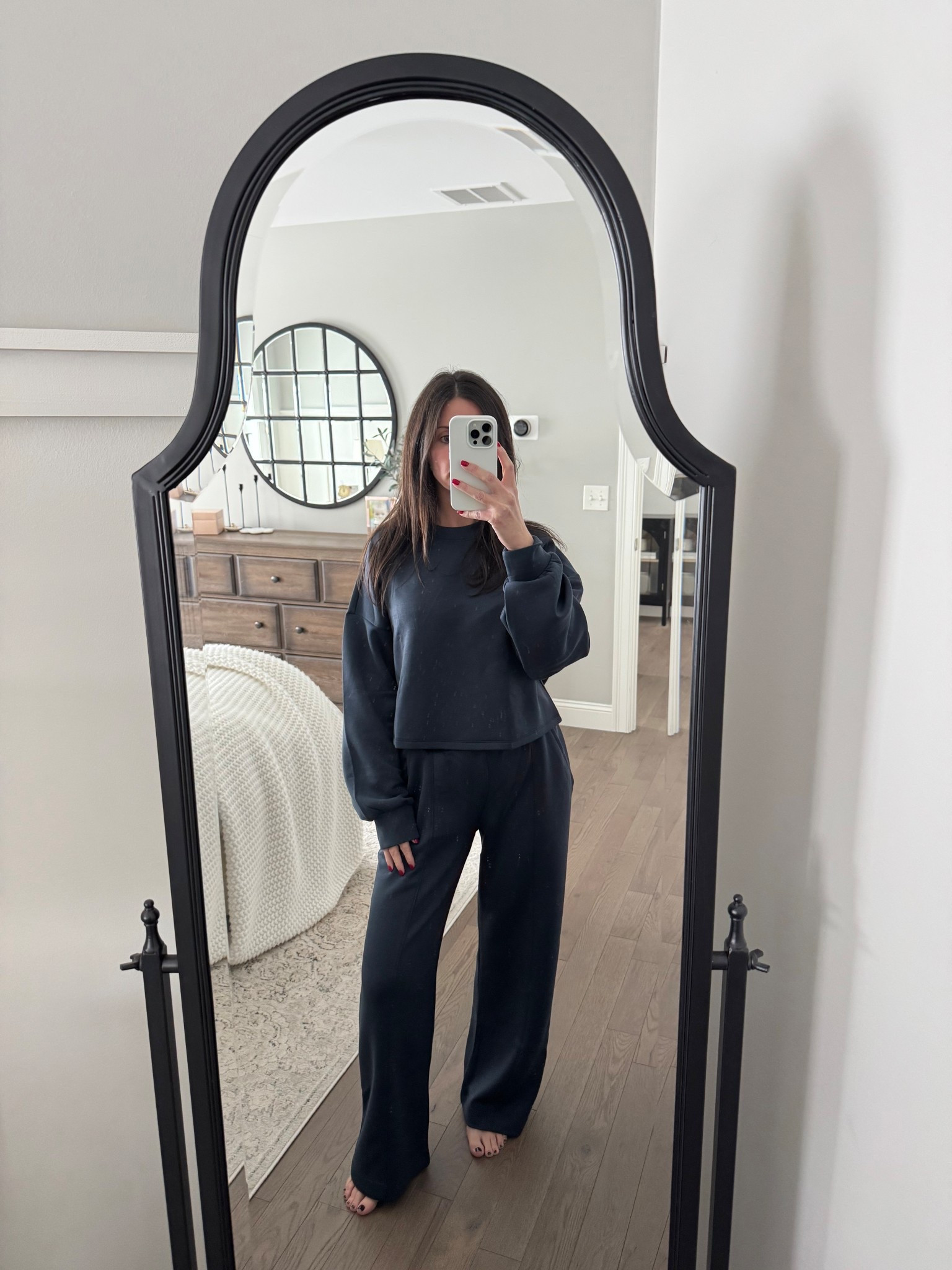 Old navy activewear 
Old navy finds 
Women’s clothing 
Women’s comfy clothes
Travel outfits for women 