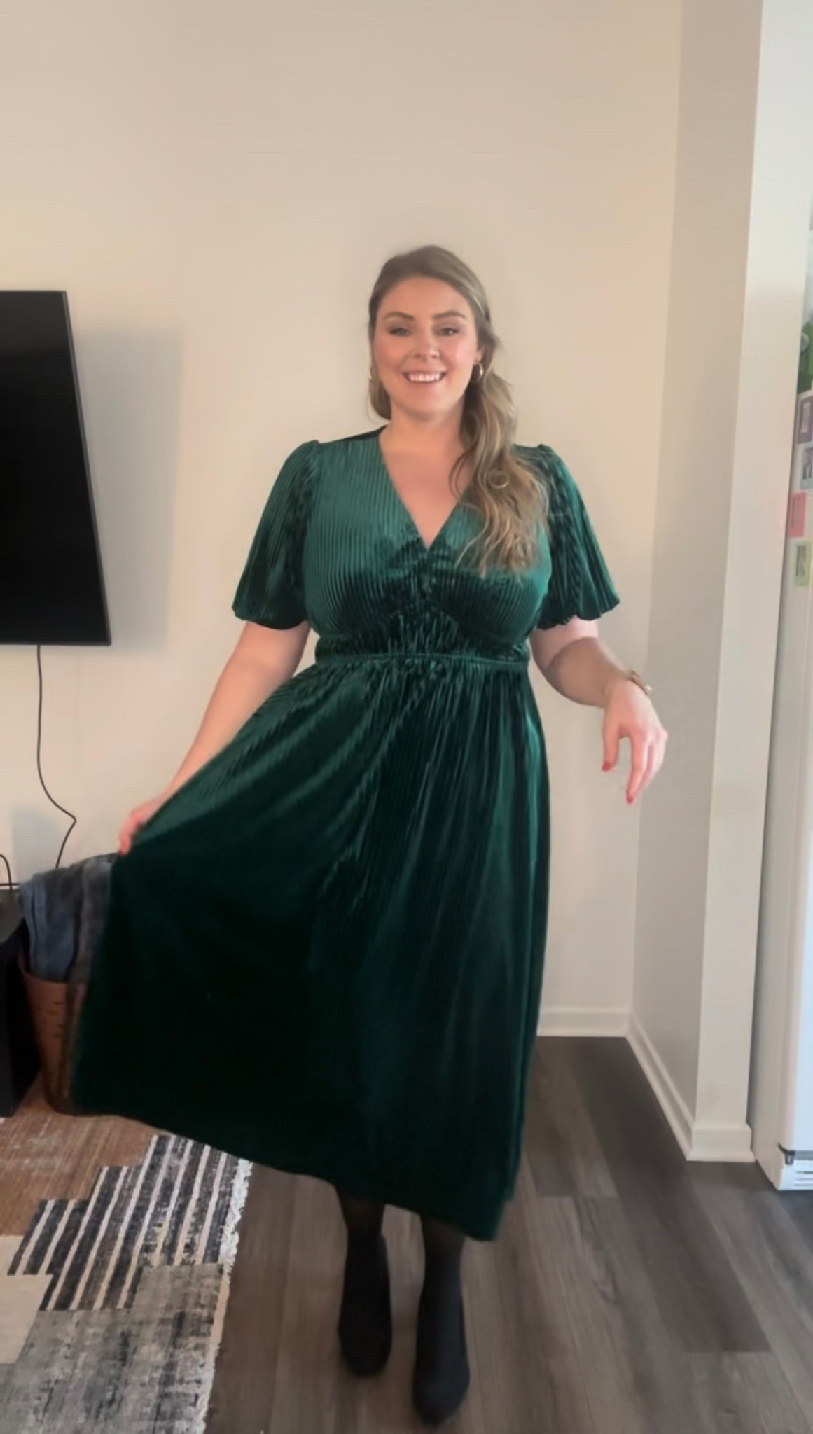 A perfect, velvet, holiday dress! 

plus size dresses, mid size dresses, affordable dresses, velvet dress, winter fashion, holiday dresses 

#LTKPlusSize #LTKFindsUnder50 #LTKMidsize