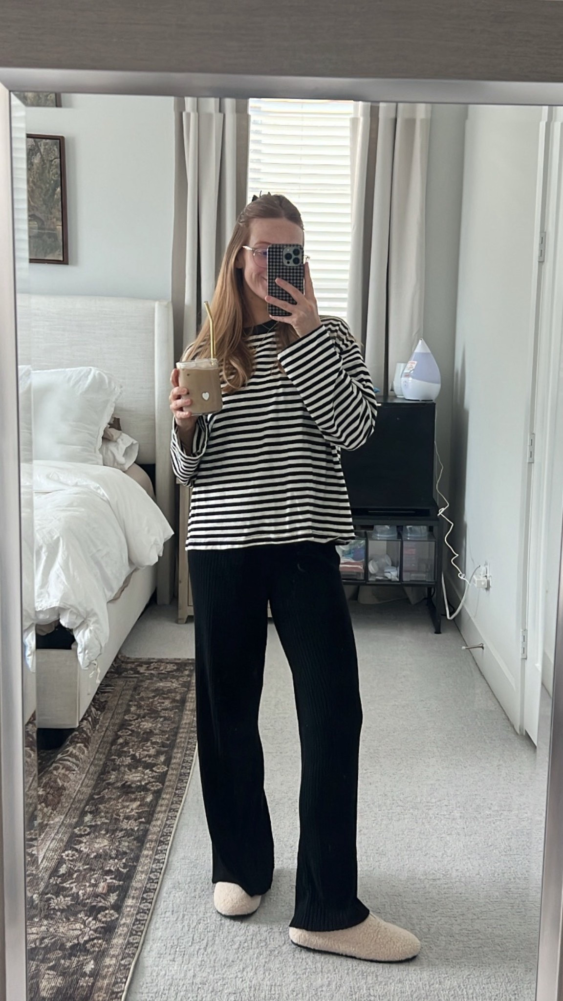 Mom ootd! I’ve had these pants for years from Amazon and they are some of my favorite lounge pants I’m always reaching for. Wearing a M in the top and S in the bottoms

#LTKootd #LTKmomlife