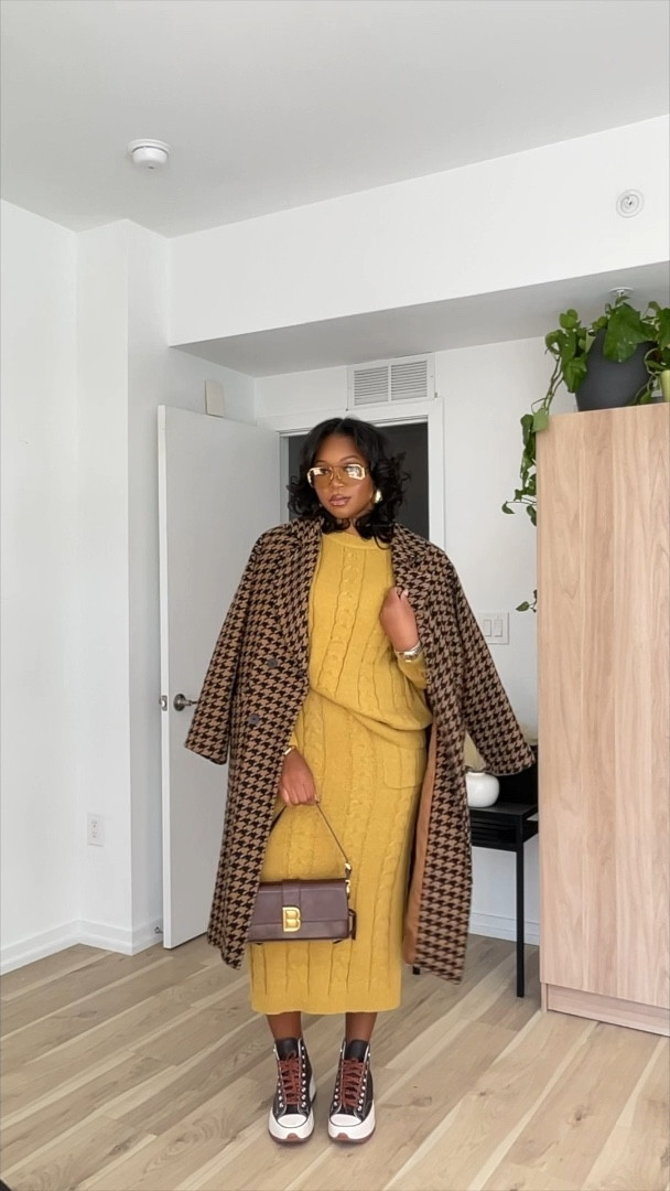 Perfect fall outfit with this skirt set! 😍

5’9 | 200 lbs 
XL in the skirt set 

#LTKSeasonal #LTKstyletip #LTKHoliday