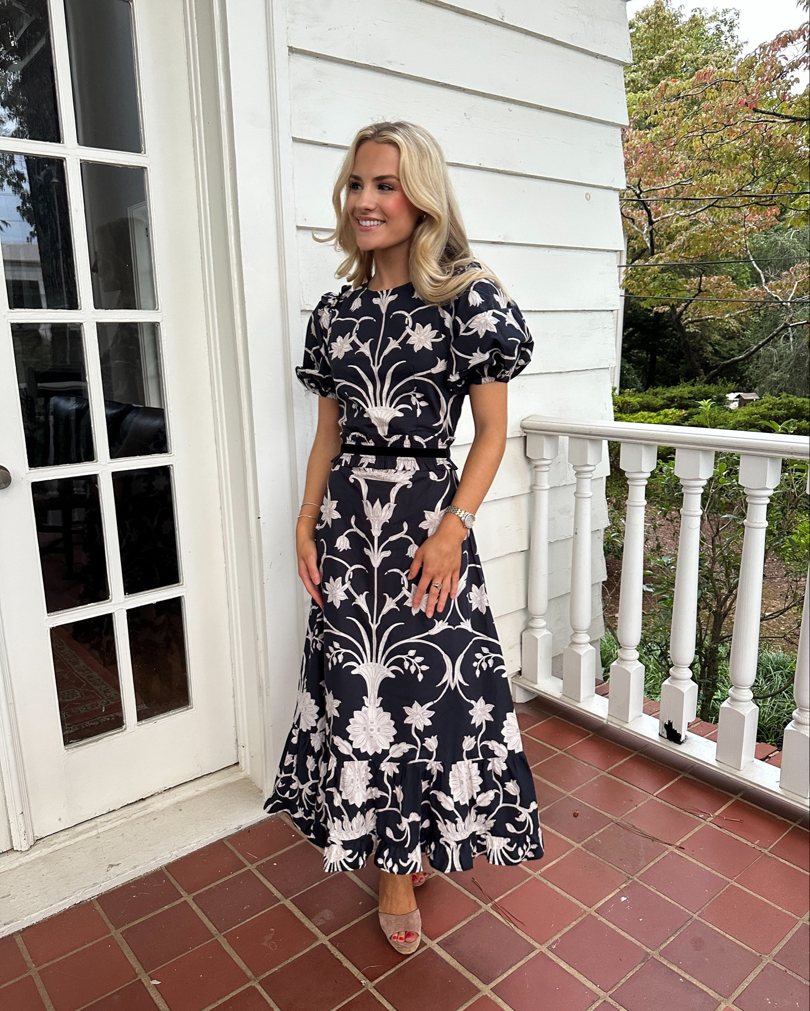 A maxi dress in a fun print is exactly what your closest needs this season! 😍🍂

Styling this @beyondbyvera long dress is a breeze because of the show stopping print! 💙 This classic piece is for sure a wardrobe staple. The detachable belt makes it easy to wear multiple ways without feeling like you are outfit repeating! 💁‍♀️ 

#LTKSaleAlert #LTKHoliday #LTKSeasonal