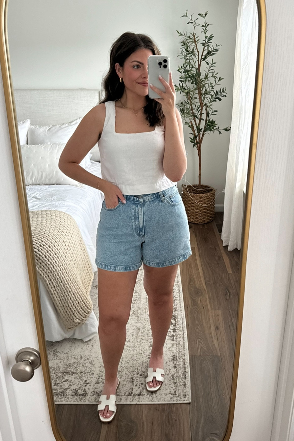 Sizing:
Tank - size Medium (tts & has no stretch)
Shorts - size 31 curve love (tts & so comfy!!)
Sandals - tts

#LTKMidsize #LTKStyleTip #LTKSeasonal