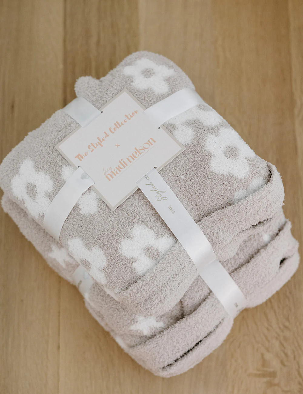 TSC x Madi Nelson: Daisies In Bloom Mama + Mini Robes | The Styled Collection