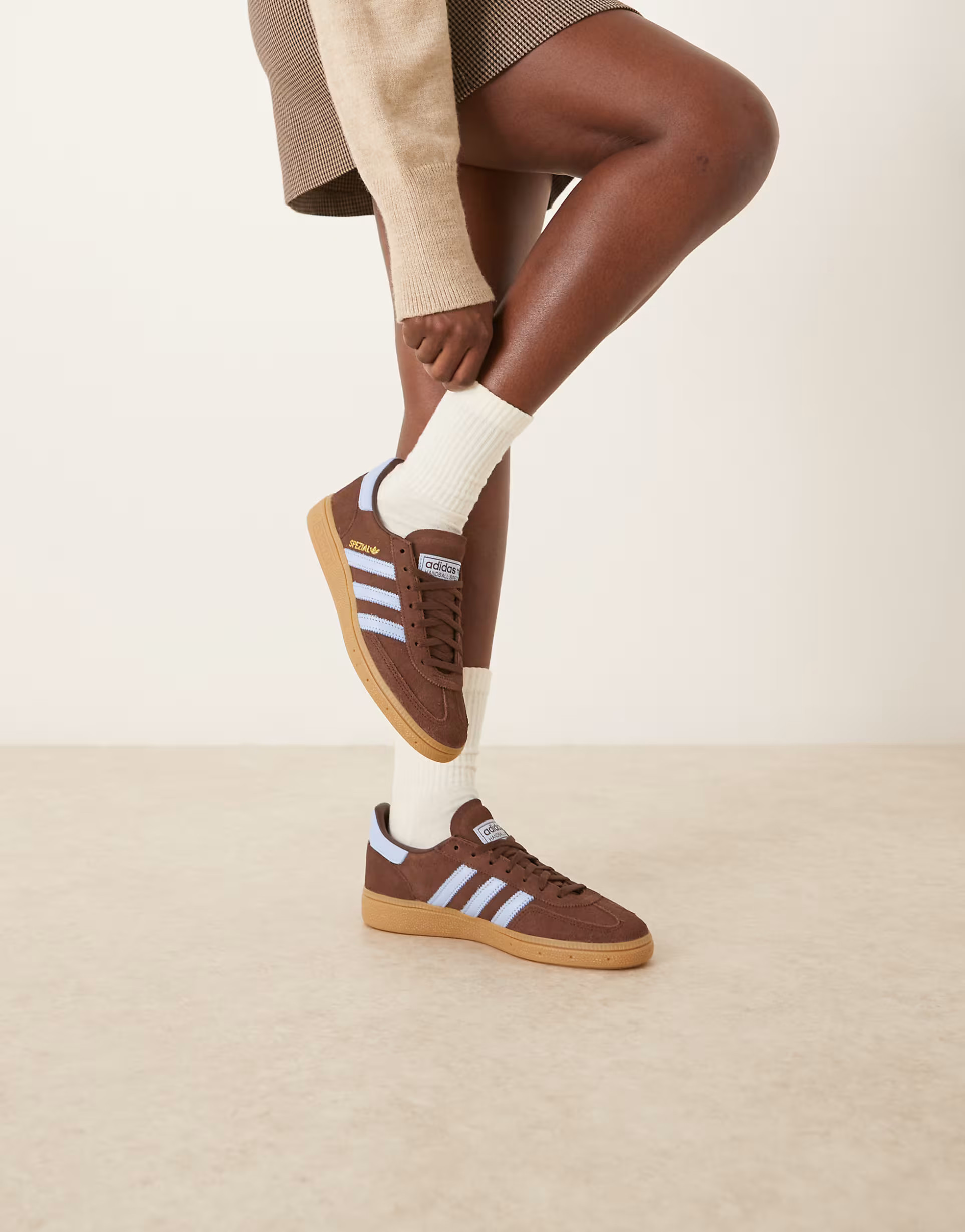 adidas Originals Handball Spezial trainers in brown and blue with gum sole | ASOS (Global)