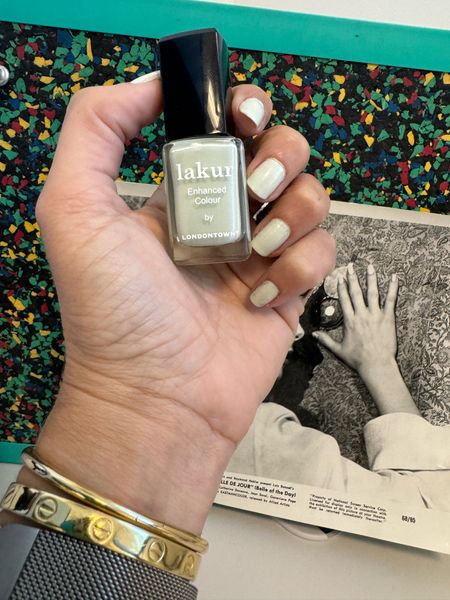 Pale green for spring 💅🏻 

#LTKSeasonal #LTKbeauty