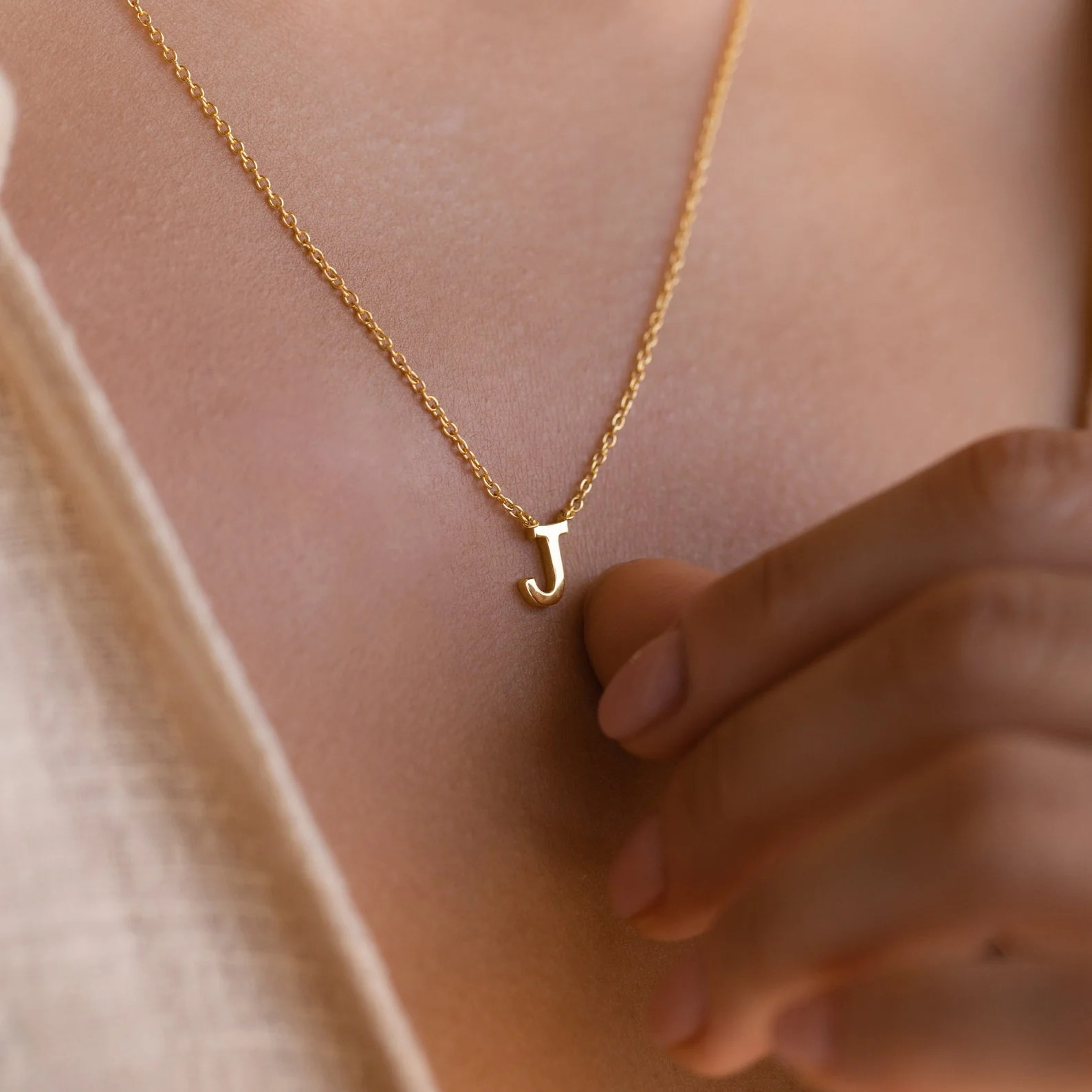 Dainty Initial Letter Necklace | Caitlyn Minimalist | Caitlyn Minimalist