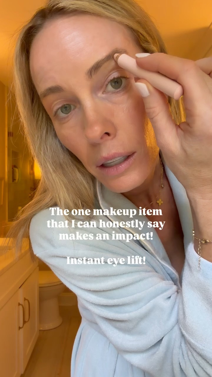 My go-to makeup item from Amazon that makes all of the difference!!
