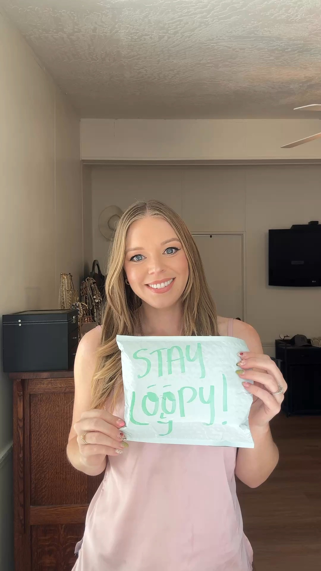 Obsessed with my new @Loopy Cases 🩵💖

✨ Use code “Skysuphigh” for 10% off at checkout! ✨
#loopycases #stopthedrop 


#LTKTravel #LTKmomlife #LTKMothersDay