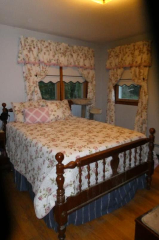 Royal Court Rosemary 3-Pc. Quilt Set, Full/Queen - Rose | Macy's