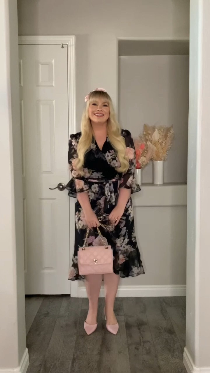 2 Floral Dresses for fall from Adrianna Papell. Perfect for work and the weekend! 

#LTKSeasonal #LTKstyletip #LTKHoliday