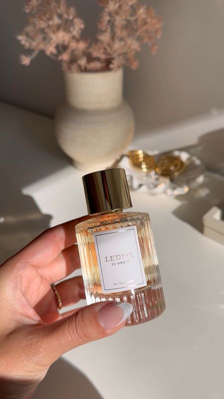 found my scent for the summer 🤍 @leddafragrance 22 Orris ✨ thank me later! Linked some of my other Ledda favorites
#MomentsInLedda #ad

#LTKVideo #LTKbeauty #LTKfindsunder100