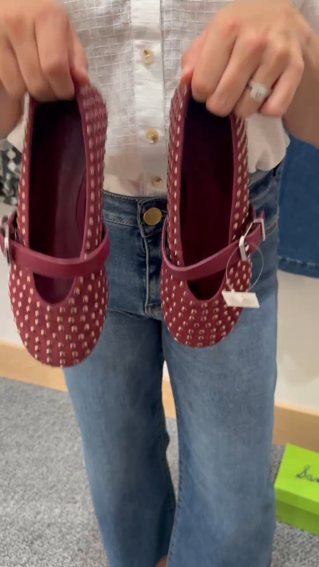 Fall shoes! 

Here are some shoes we are shopping this Fall. First of all, “oxblood” as in a deep red shoe is really doin’ it for us! One is a fun studded flat and the other a sling-back kitten heel. So chic. These boots are also so good for fall and extremely comfortable. Perfect for a skirt, dress or country concert! And every girl needs a clear heel. Note the block heel on this shoe- great for a wedding guest dress on grass, or anything where you want to be more comfortable. 

All run tts. 

#LTKOver40 #LTKShoeCrush #LTKSeasonal