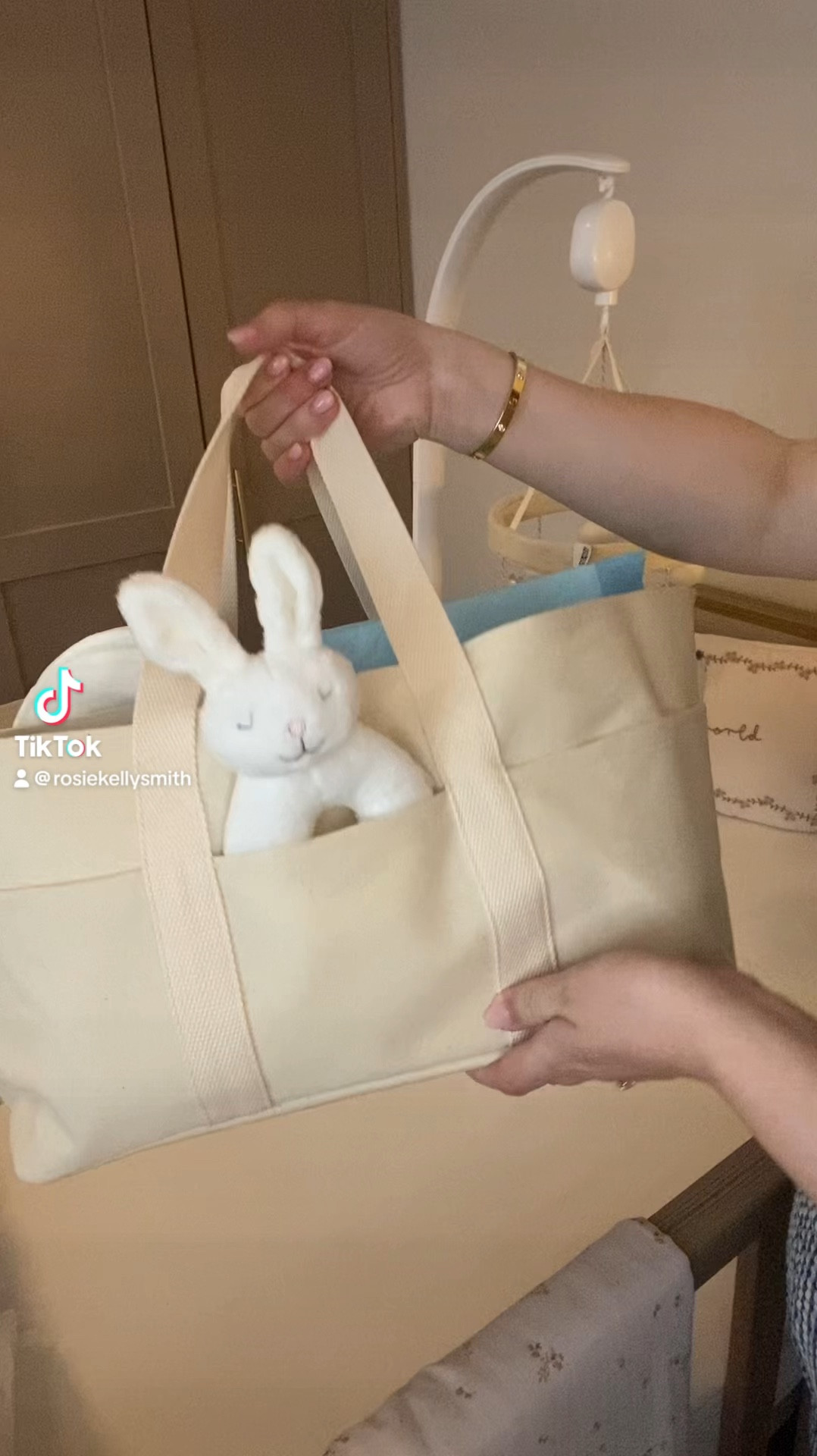 All the essentials in my home changing bag I’ll be taking from room to room in the flat - but I think it will most likely be next to my bed!

I thought about getting one of those wee trolleys everyone on here seems to have but I thought in the long run this would be better. 

The bag has three sections so one is for changing, another for baby girl with muslins, sleepsuits/bodysuits, and the other is for all the boob essentials🍼

#amazonfinds #amazonbaby #CapCut #baby #nappybag #newborn #newbornbaby #nappycaddy #firsttimemom #firsttimemum 

#LTKbaby #LTKmaternity #LTKuk