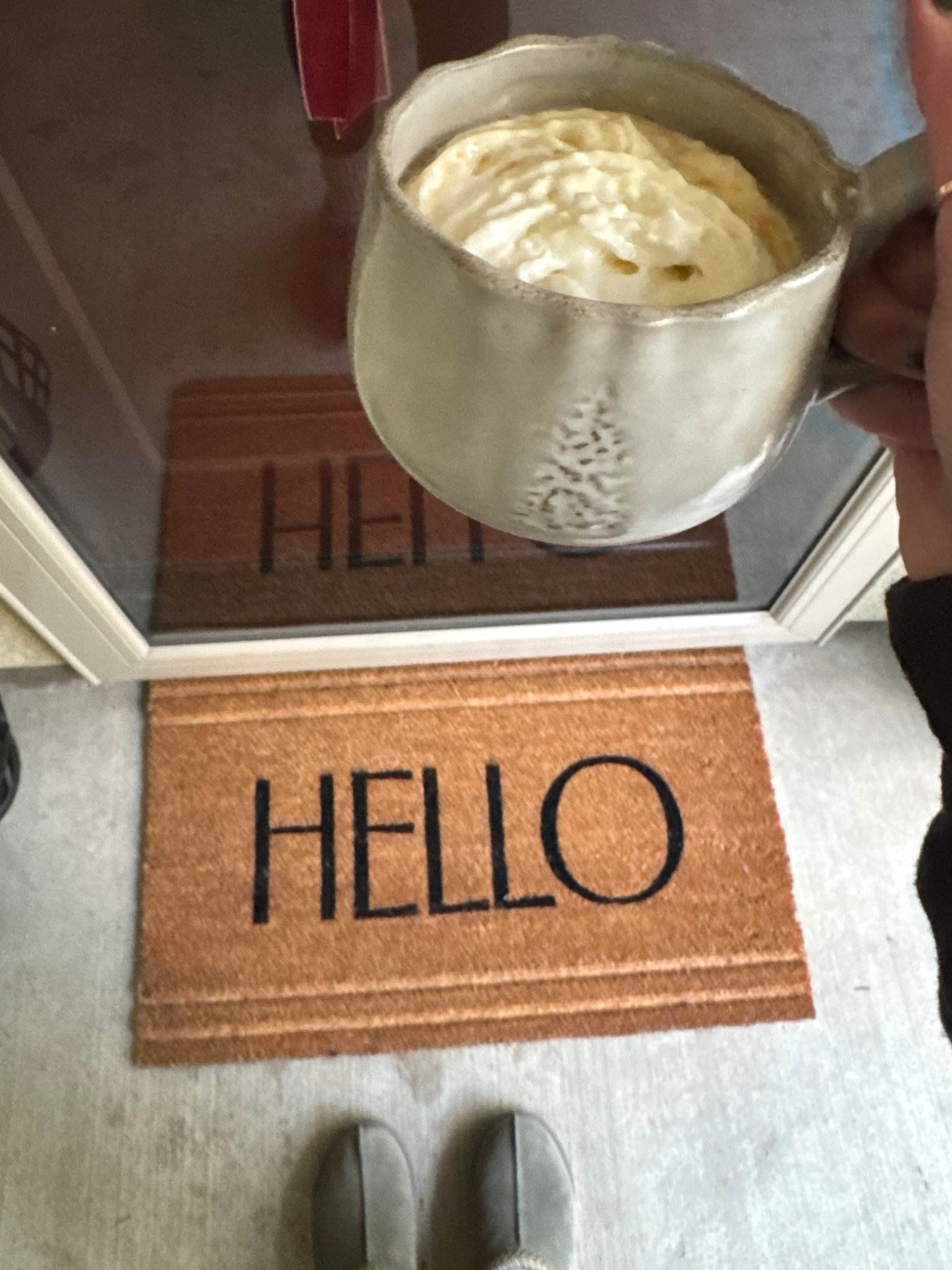 Hello 👋🏼 🎄

#LTKHome #LTKGiftGuide #LTKCyberWeek