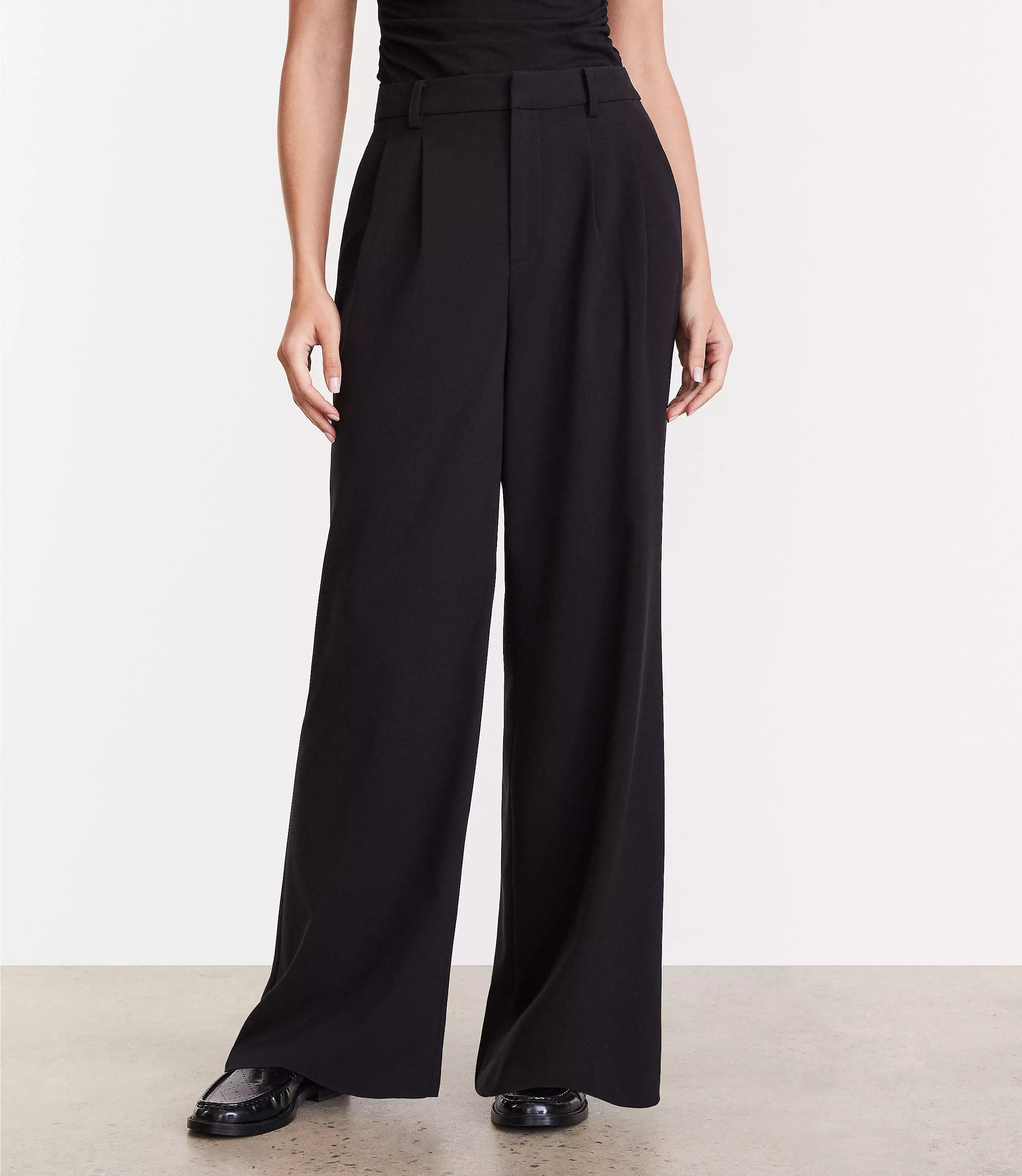Petite Curvy LOFT Versa Seasonless Stretch Double Pleat Wide Leg Pant | LOFT
