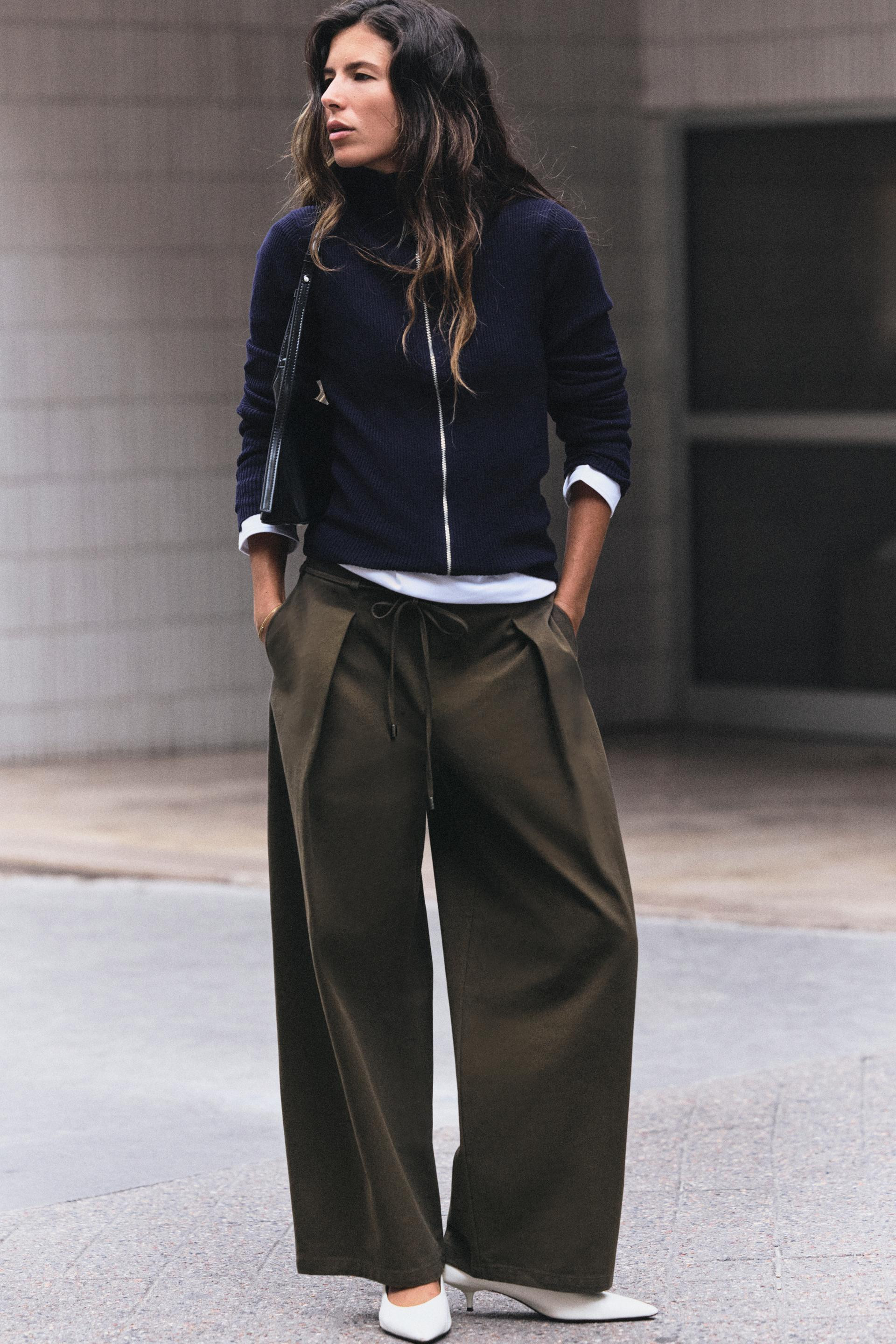 WIDE-LEG PLEATED BELT PANTS | Zara US