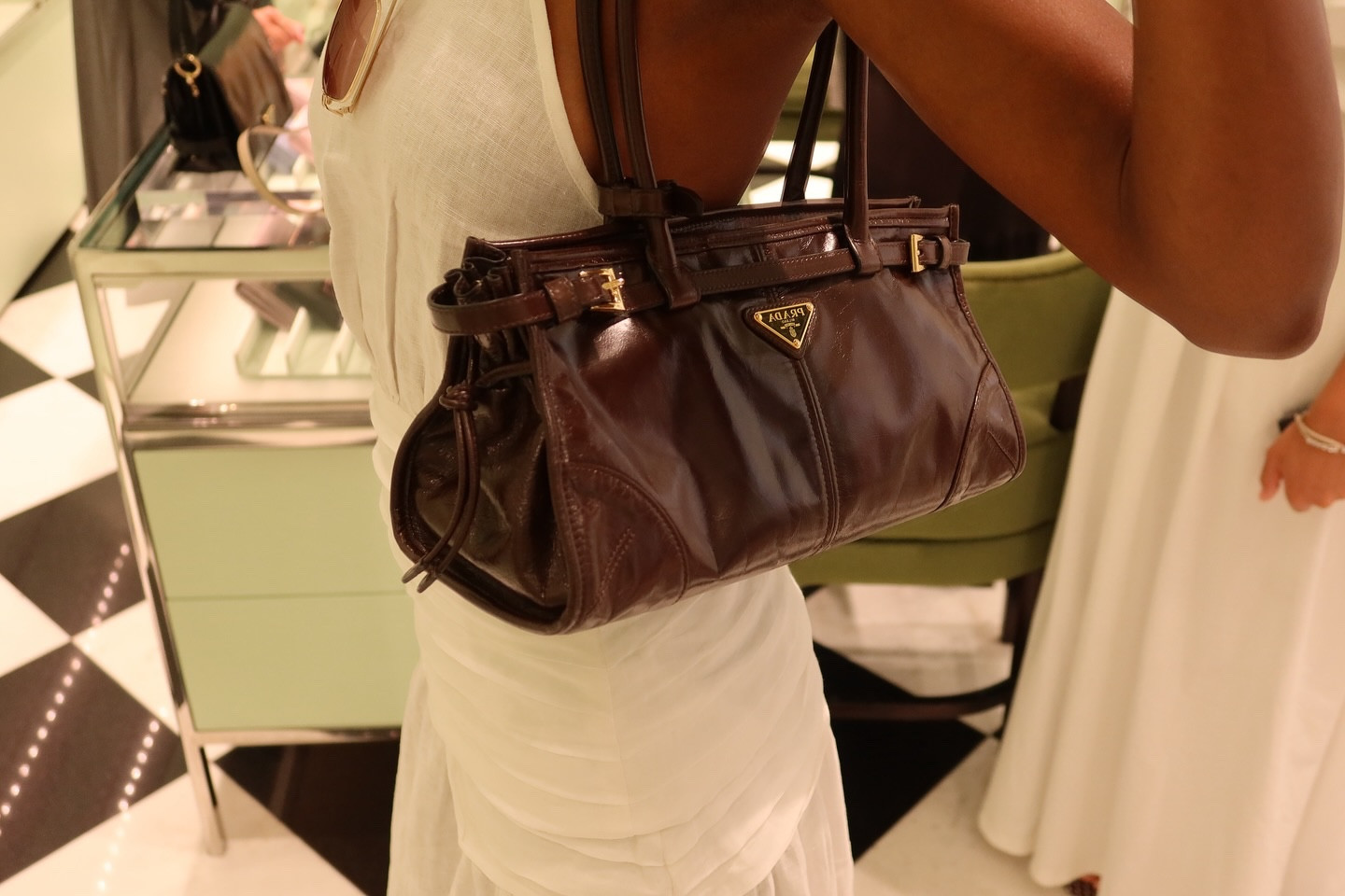 1. Window shopping @prada 
2. What’s in my bag? 👛
3. Outfit details
4. Trevi fountain
5. 🫶🏾
6. Snack station
7. 🥂 
8. Ice cream by the Pantheon
9. Positano
10. Shoe cam 👠 