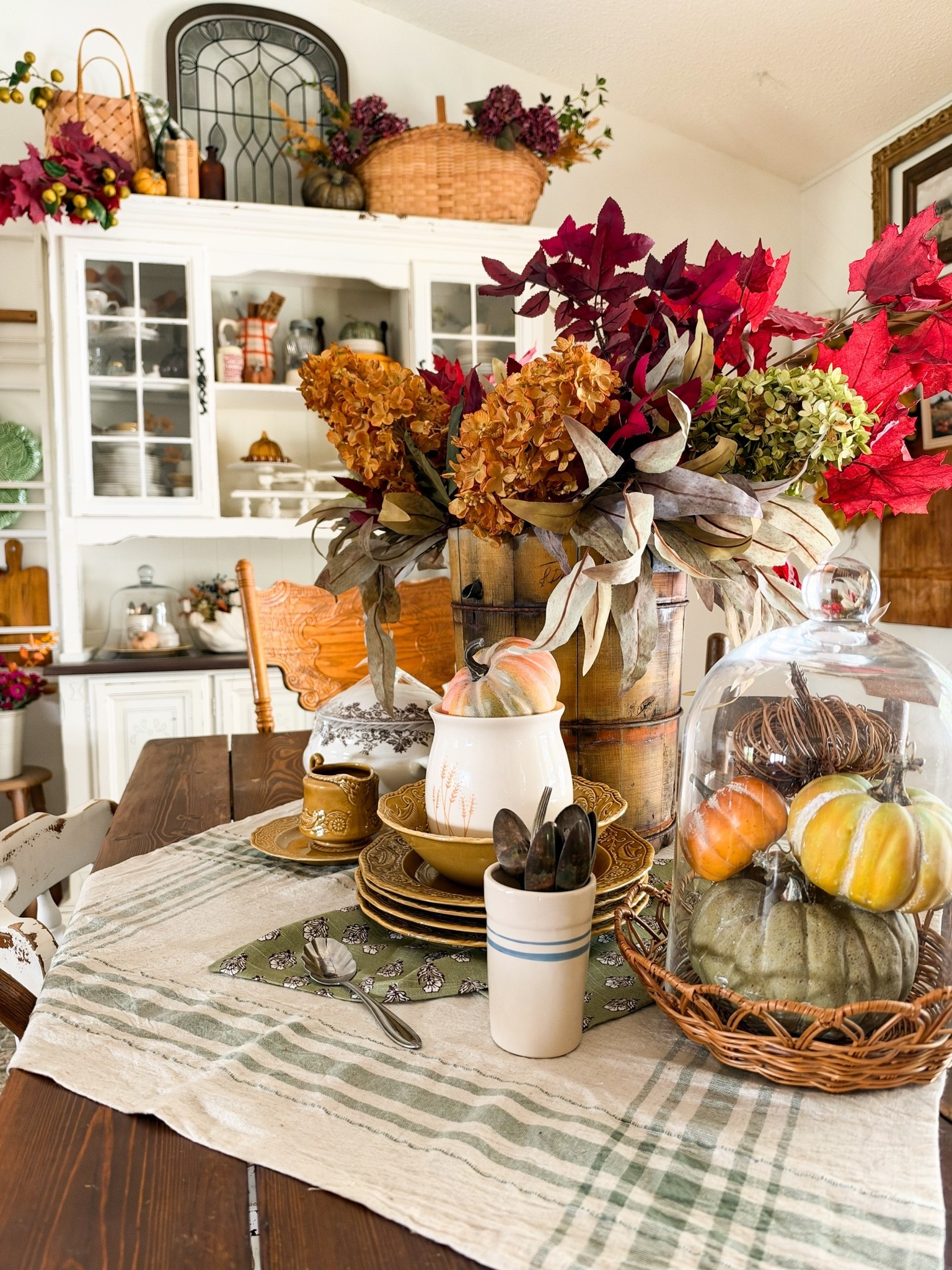 Cozy fall layers for a tablescape

#LTKdayinmylife #LTKHome #LTKSeasonal