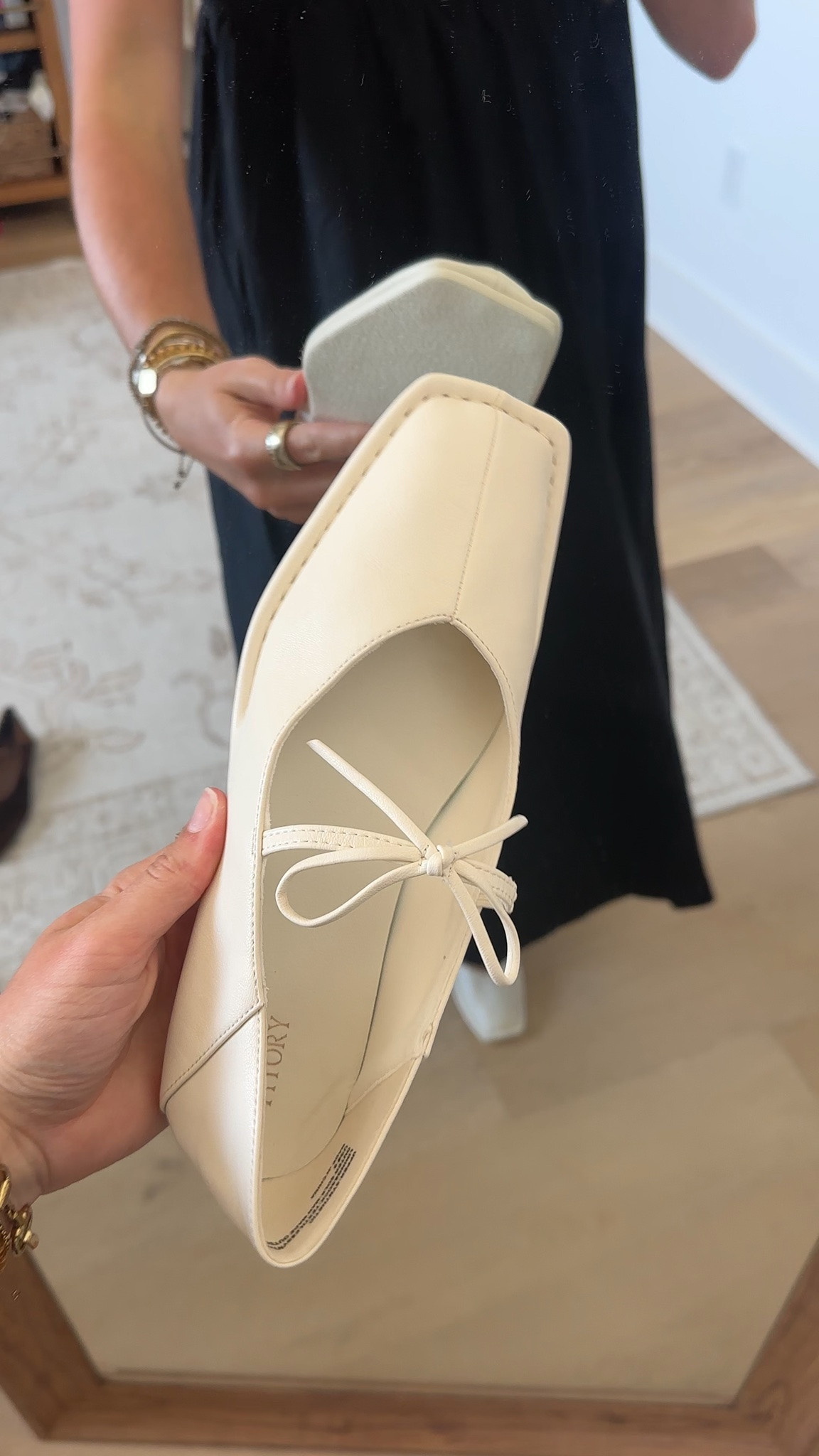 @Fitory Crafted with a smooth PU upper, this timeless Mary Jane combines elegant style with a flattering V-cut, roomy square toe, signature bow, and fold-down heel.

#LTKootd #LTKSeasonal #LTKdayinmylife