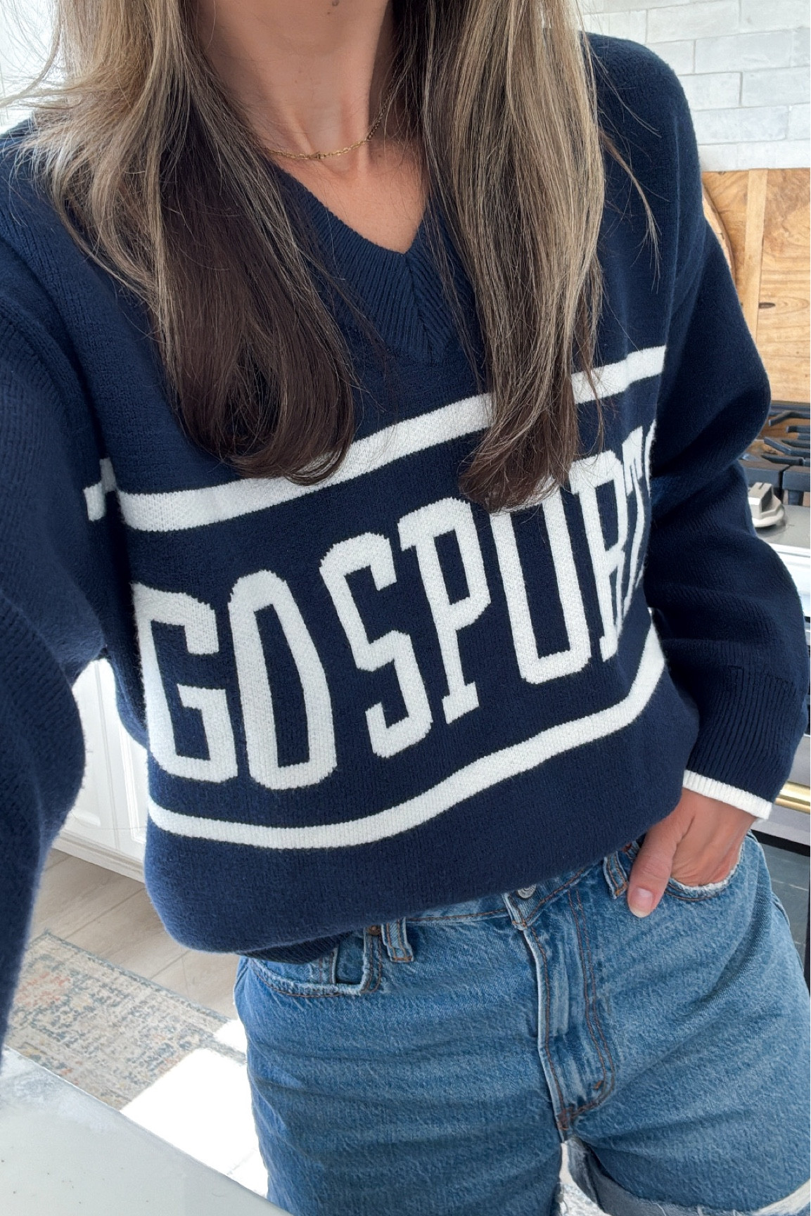 Sweater is 25% off today with code EXTRA25 ✨ wearing an XS and it’s perfect! 



#LTKFindsUnder100 #LTKSaleAlert #LTKSeasonal